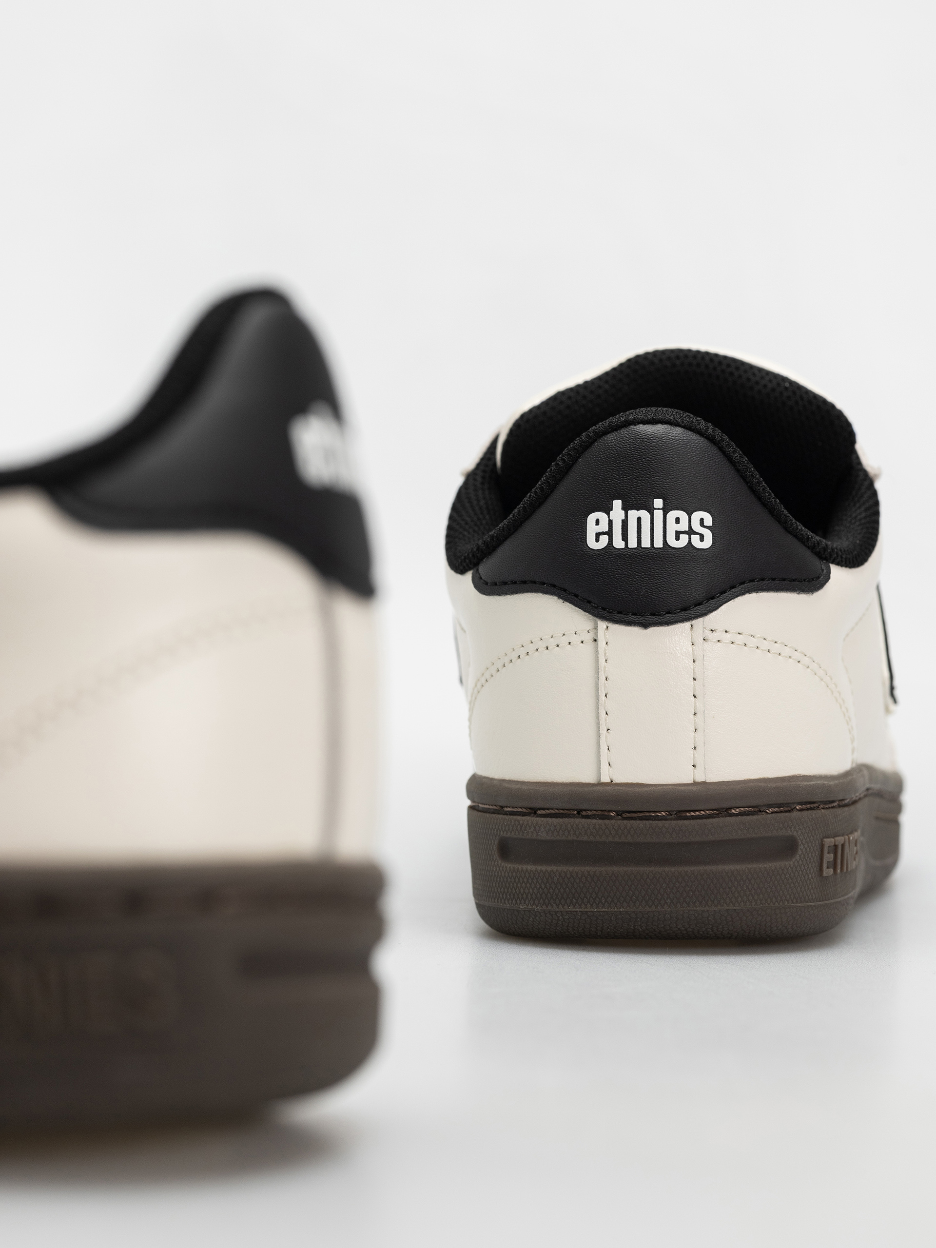 Взуття Etnies Locut (white/black/gum)