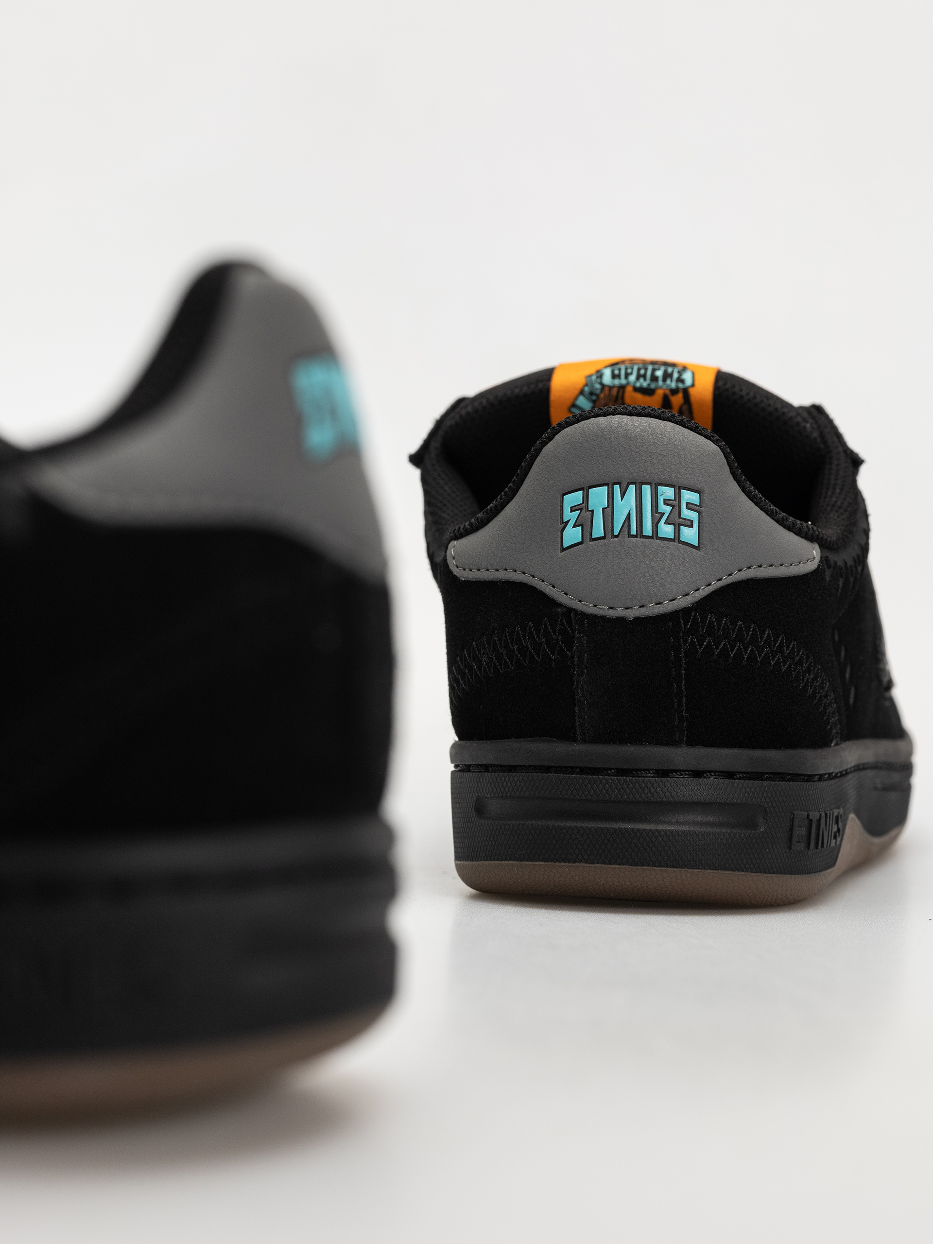Взуття Etnies Locut X Apache (black/grey/gum)