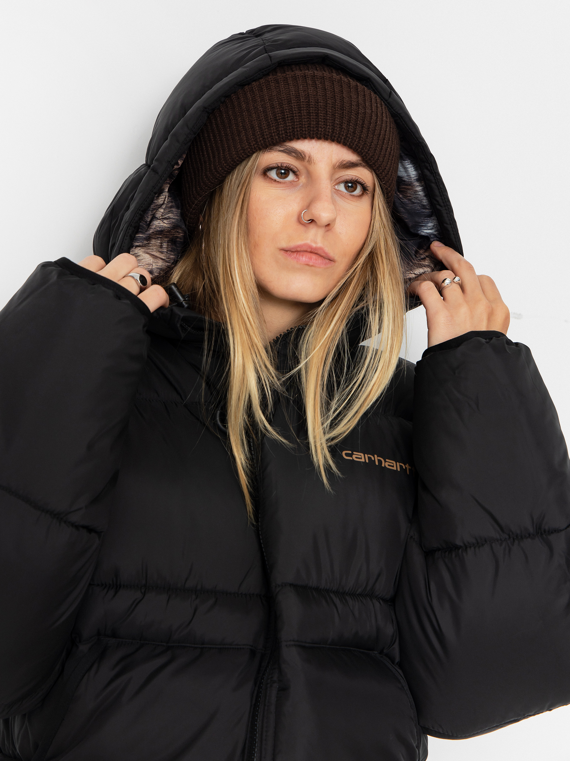 Куртка Carhartt WIP Toronto Wmn (black/wild dog print)