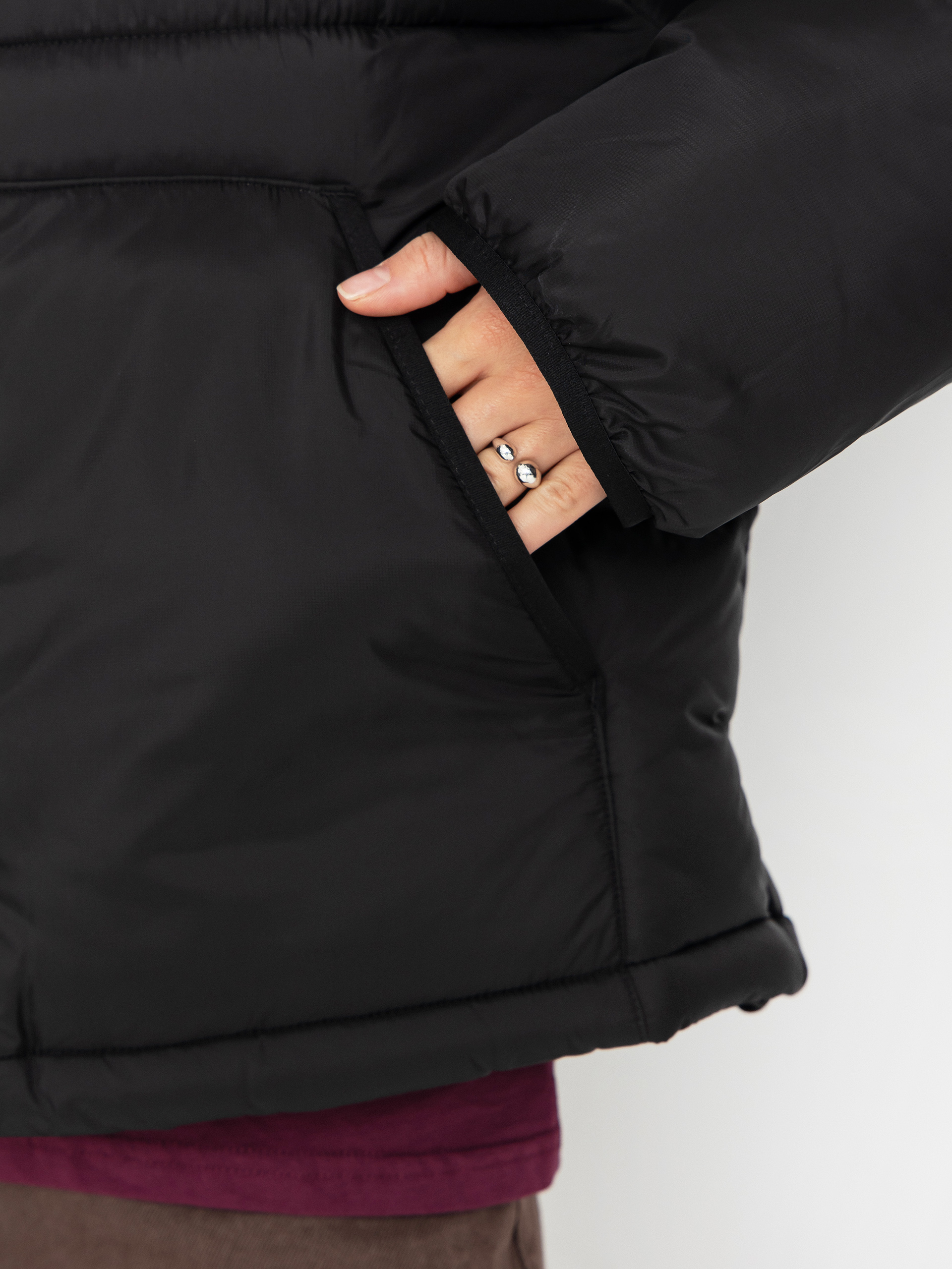 Куртка Carhartt WIP Toronto Wmn (black/wild dog print)