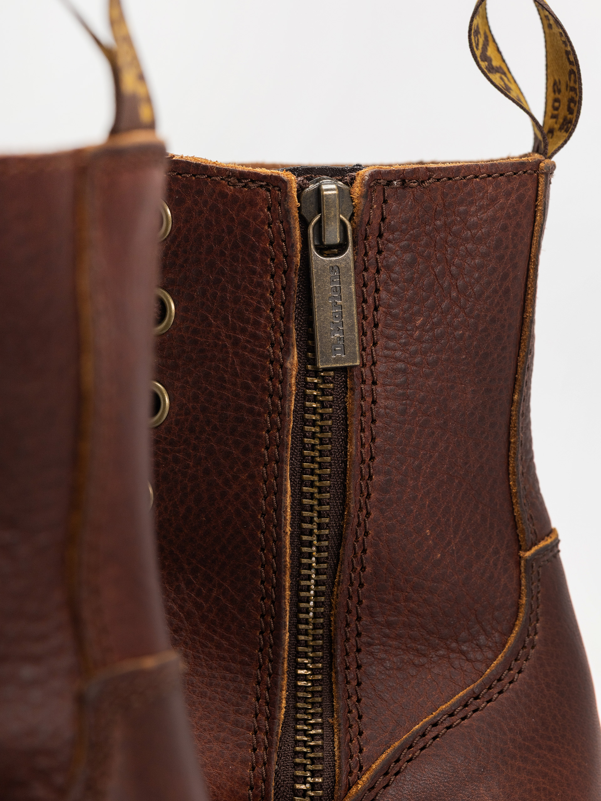 Взуття Dr. Martens Jadon (cashew ambassador)