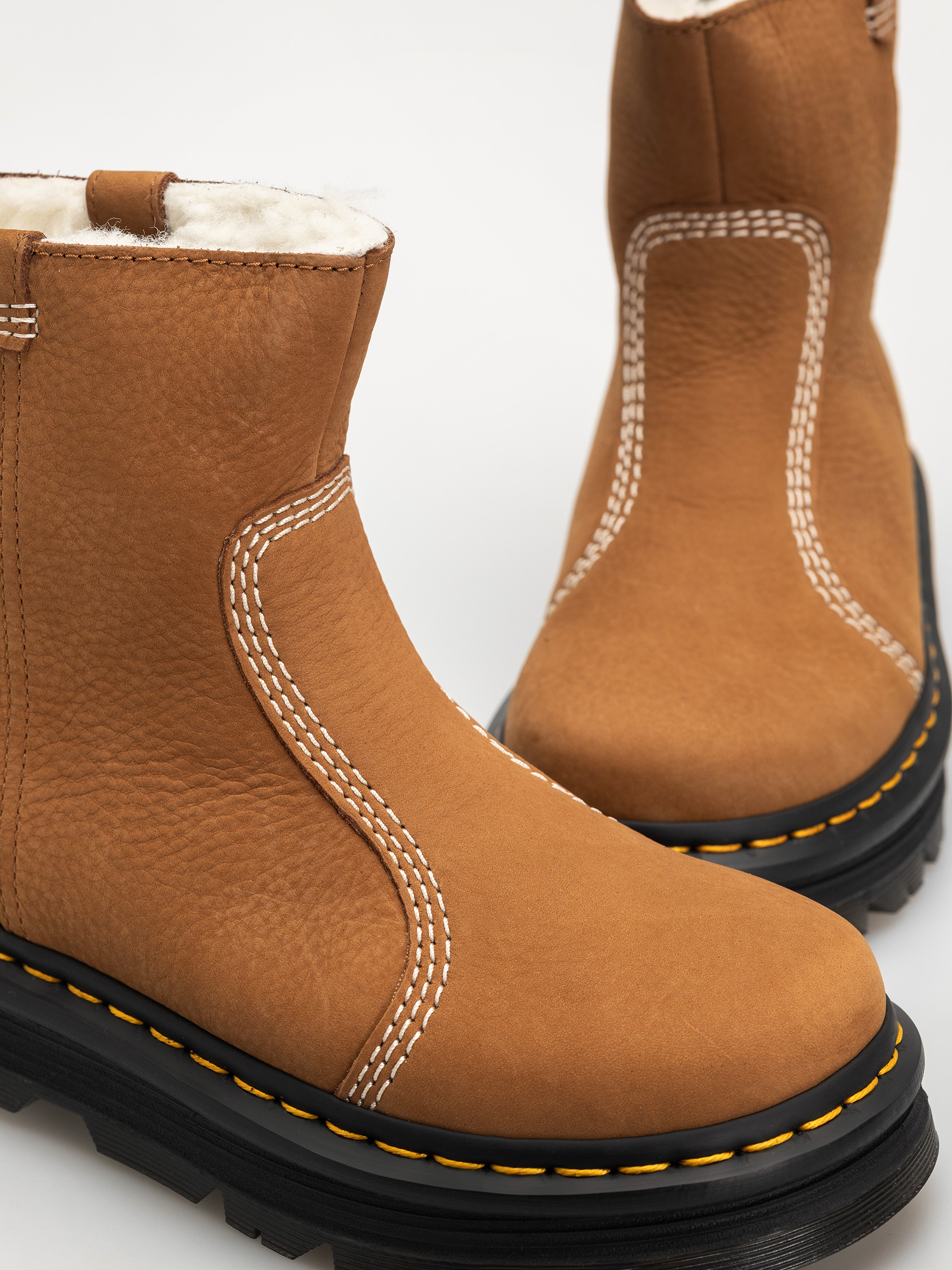 Взуття Dr. Martens ZebZag Rigger WL Rigger Wmn (desert brown milled nubuck wp)