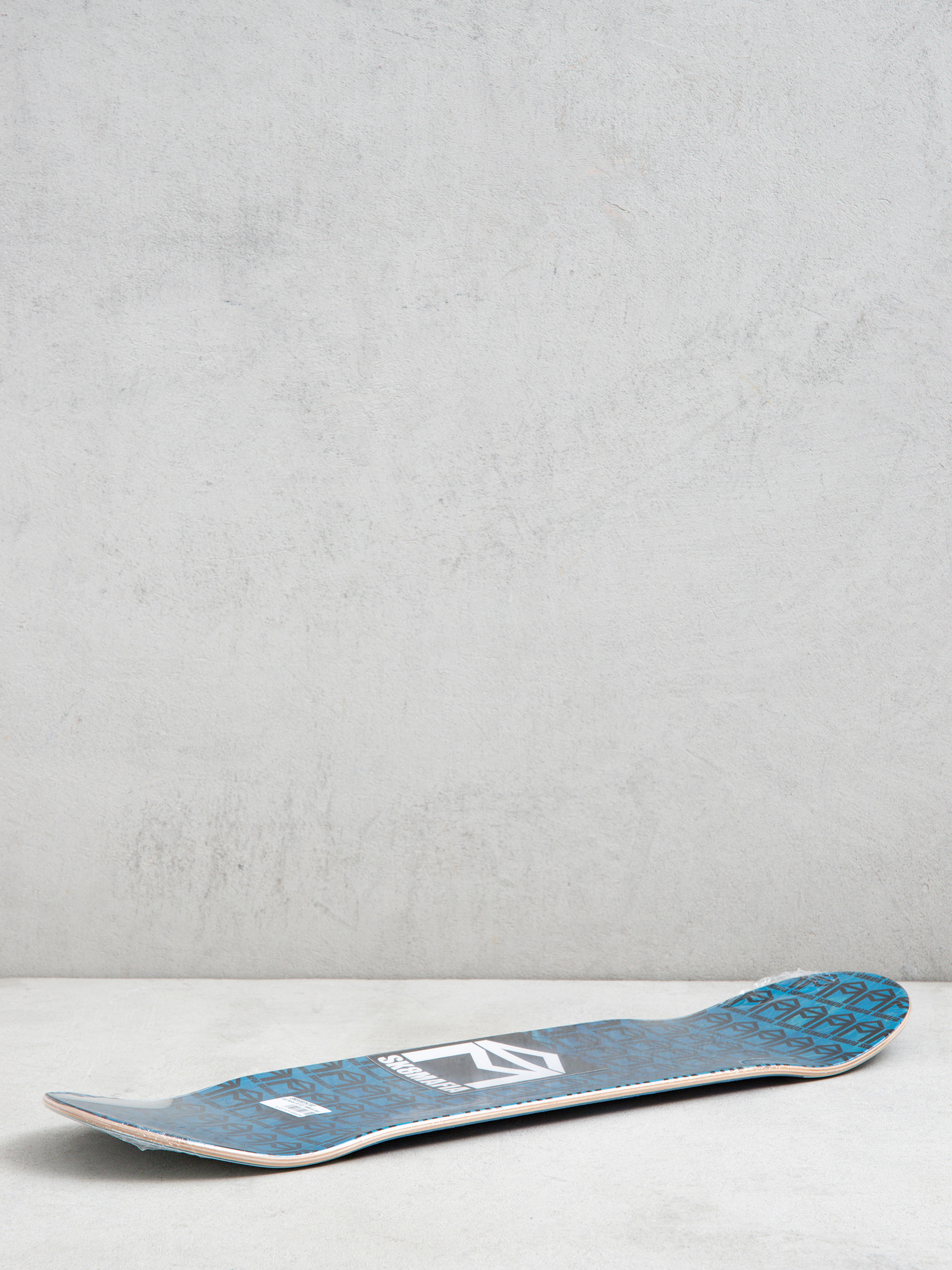 Декa Sk8Mafia Fight Ramirez 