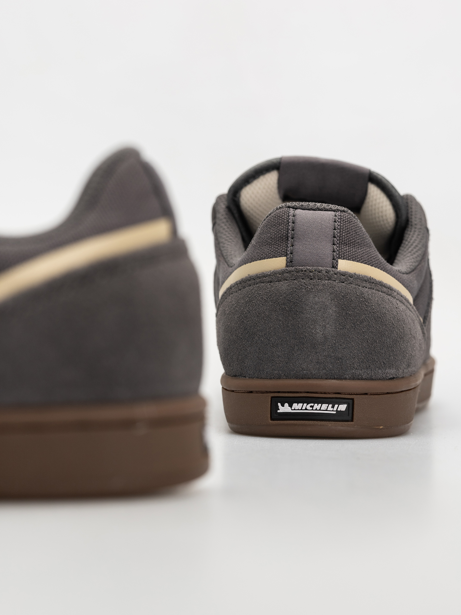 Взуття Etnies Marana (carbon)