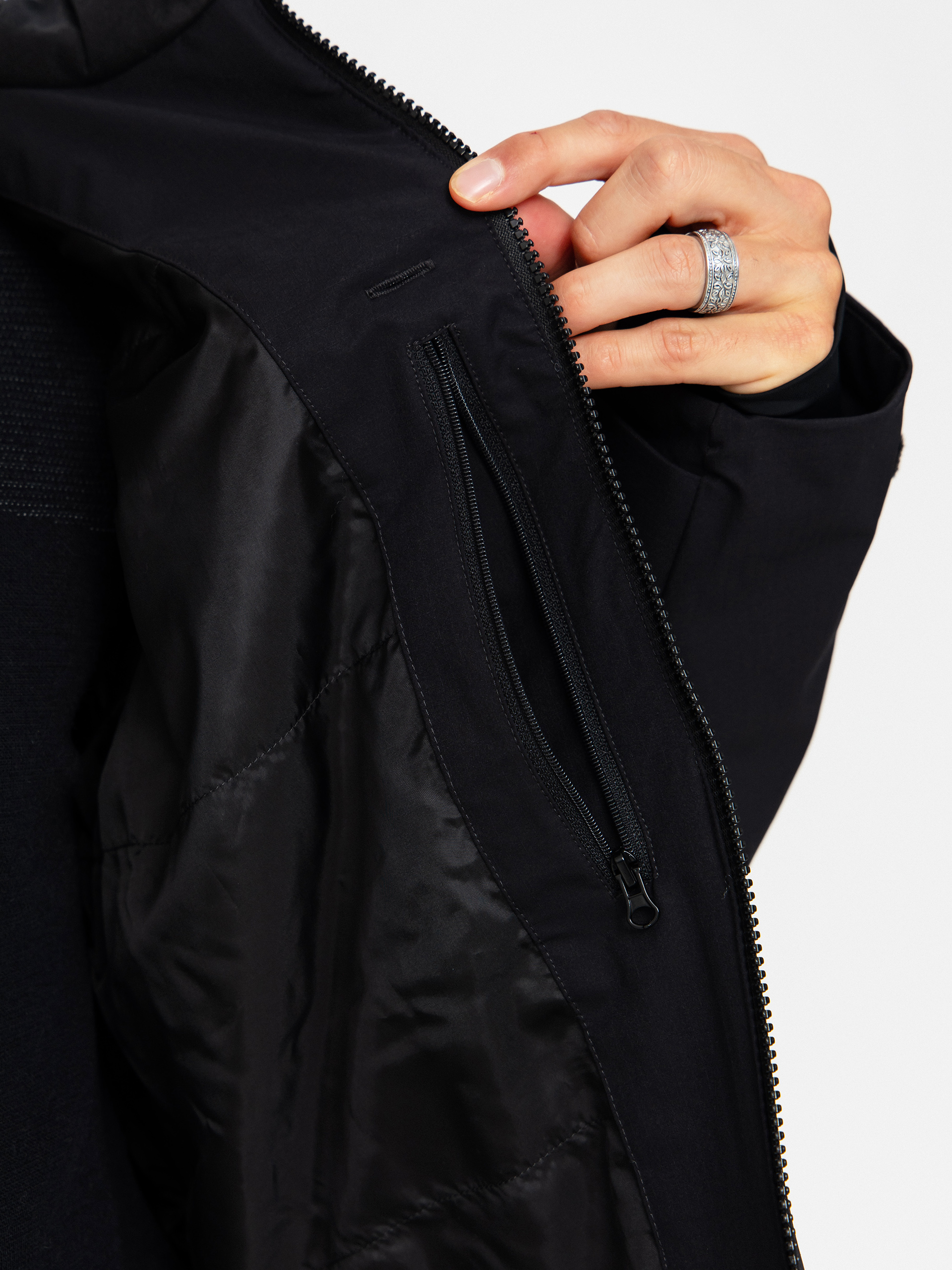 Чоловіча Сноубордична куртка Beyond Medals Fullzip 2L (black)