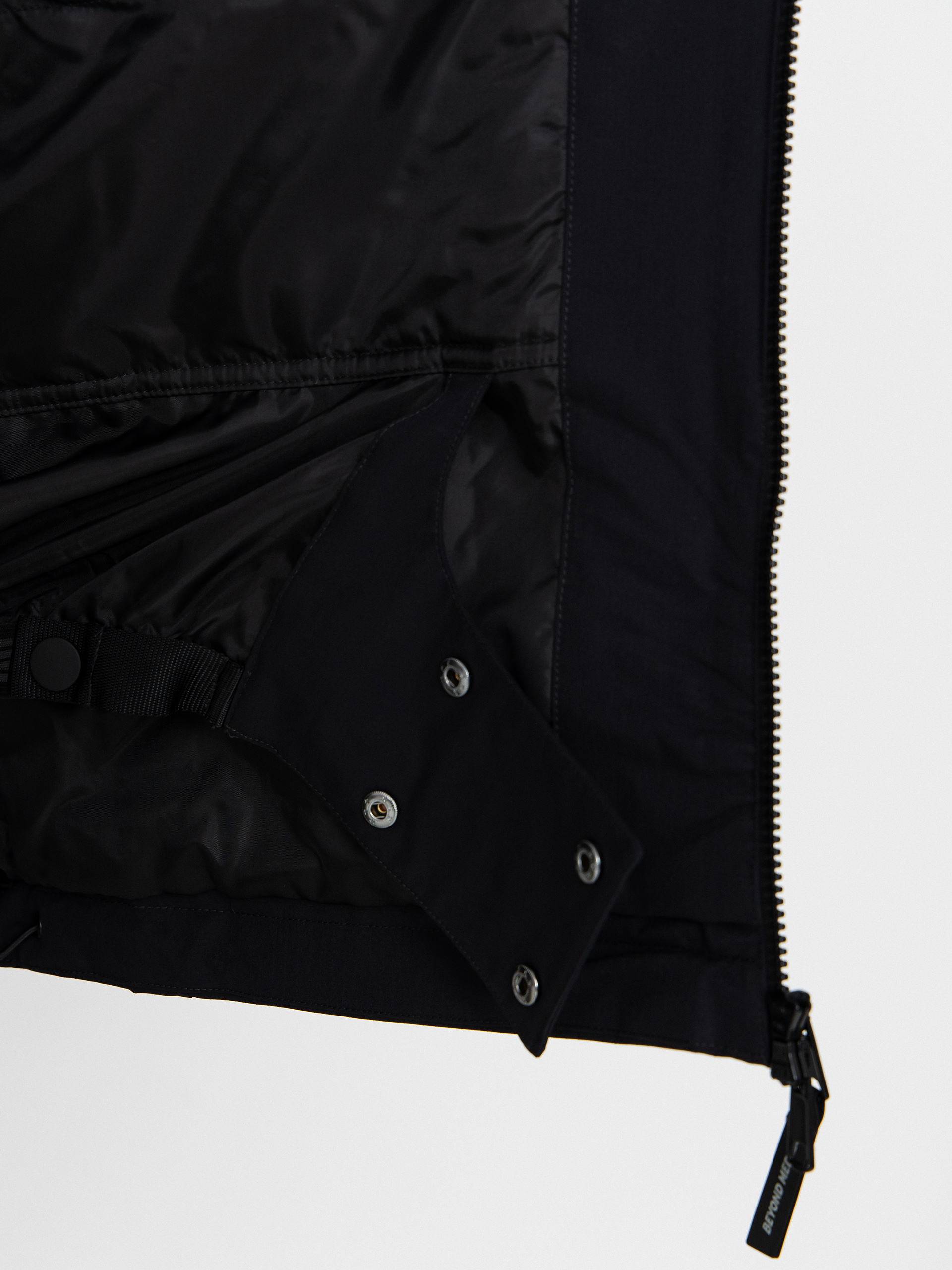 Чоловіча Сноубордична куртка Beyond Medals Fullzip 2L (black)