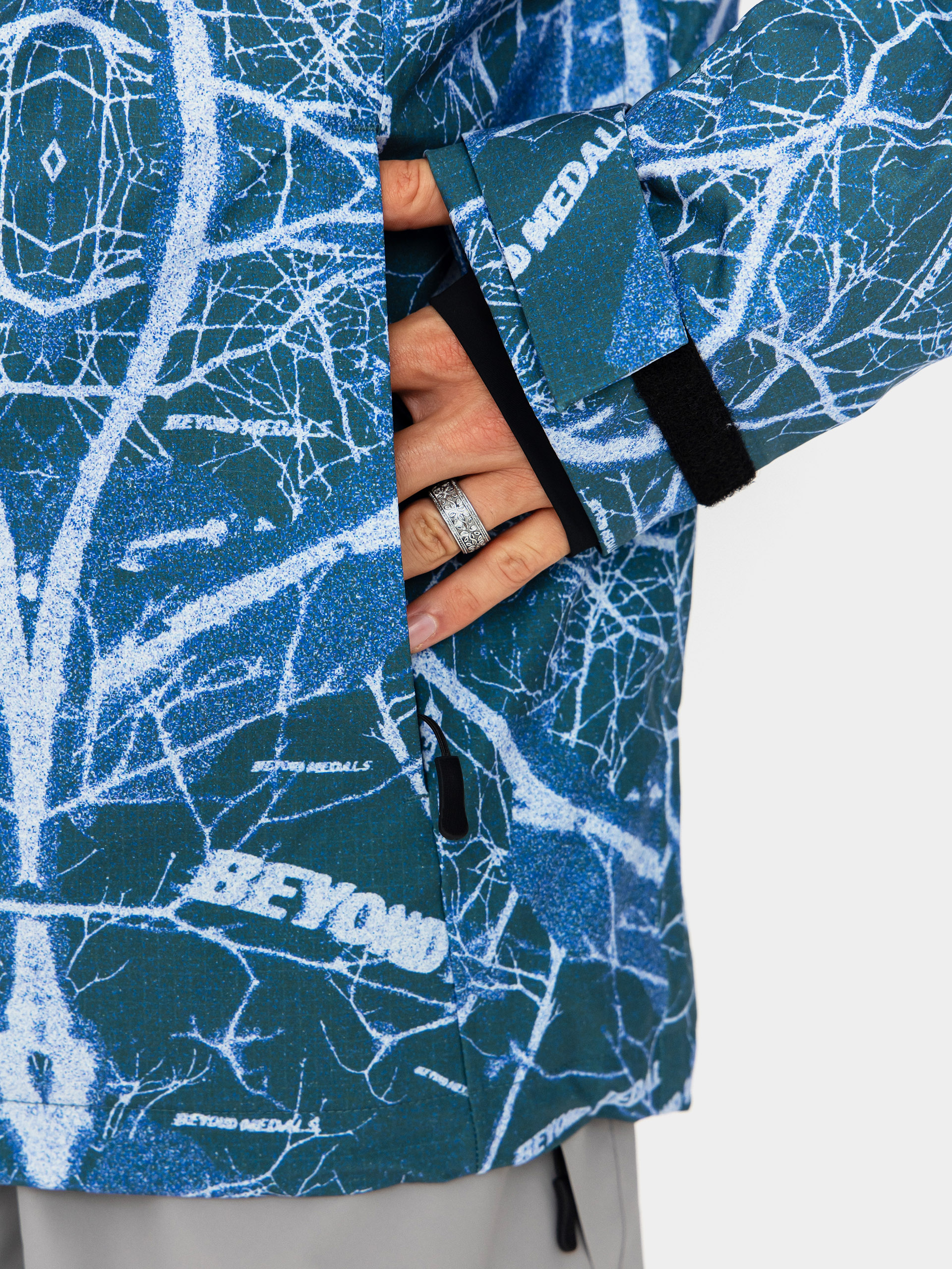 Чоловіча Сноубордична куртка Beyond Medals Fullzip Shirakaba 2L (print)