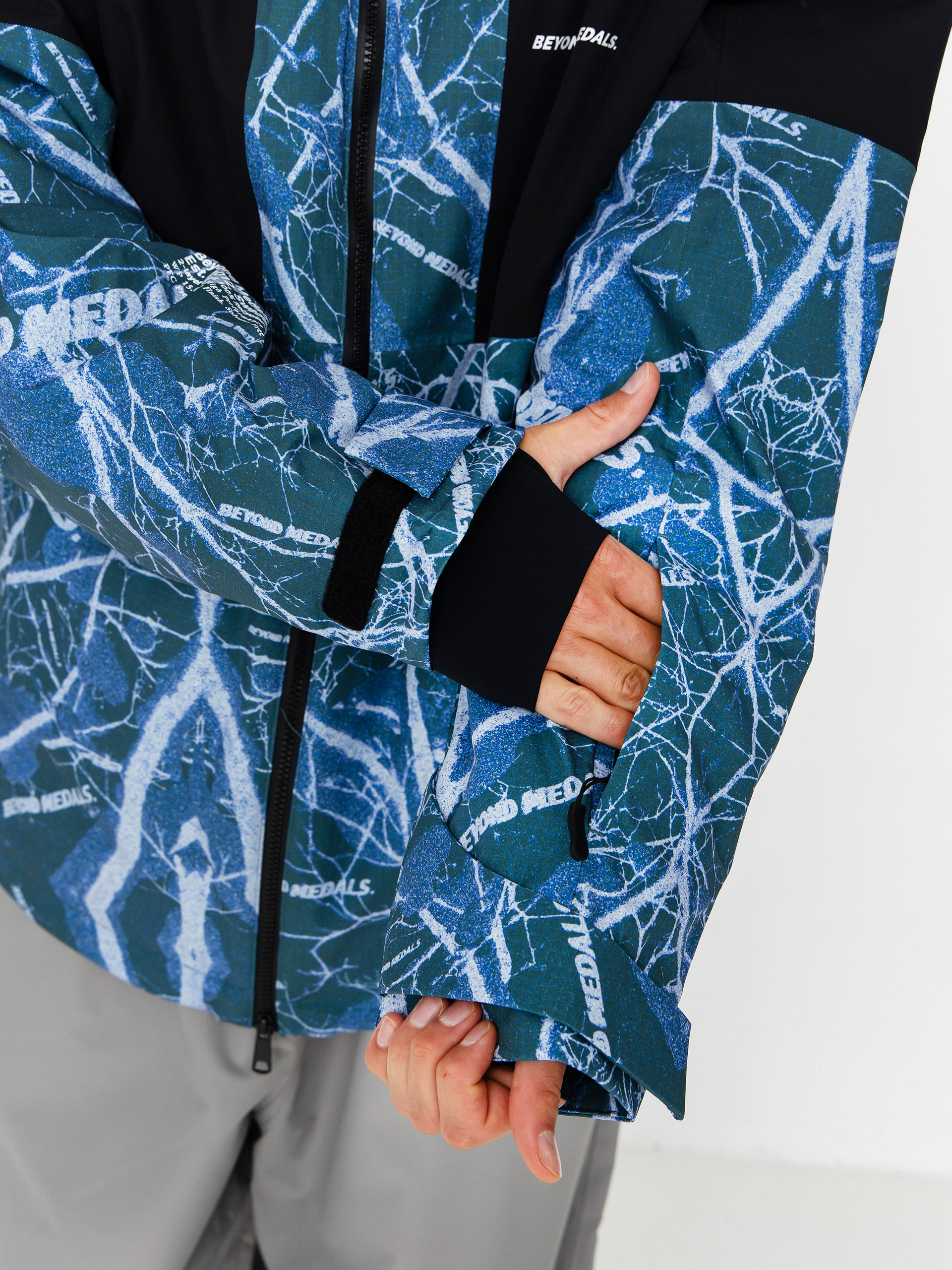 Чоловіча Сноубордична куртка Beyond Medals Fullzip Shirakaba 2L (print)