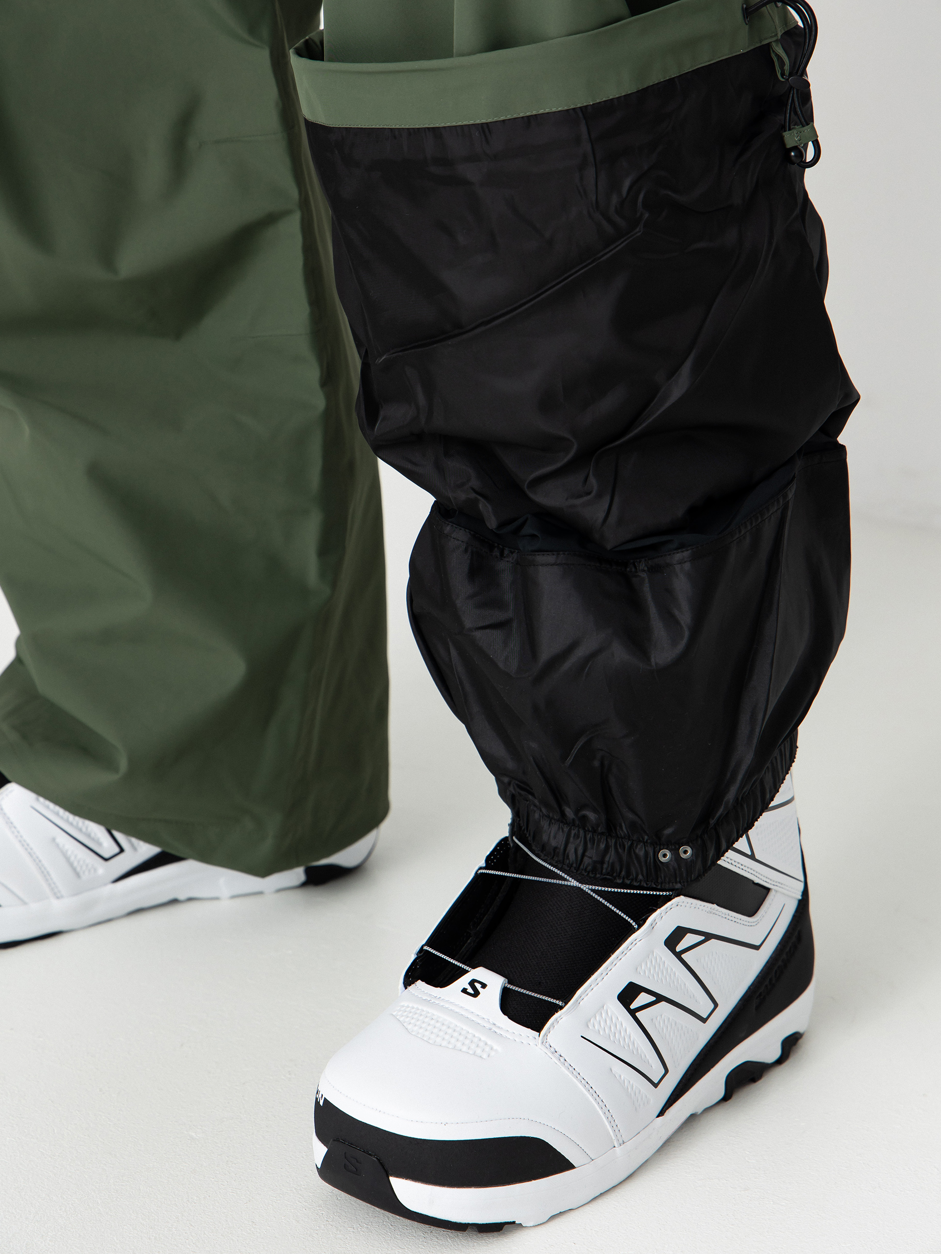 Чоловічі Сноубордичні штани Beyond Medals Park (dark green)