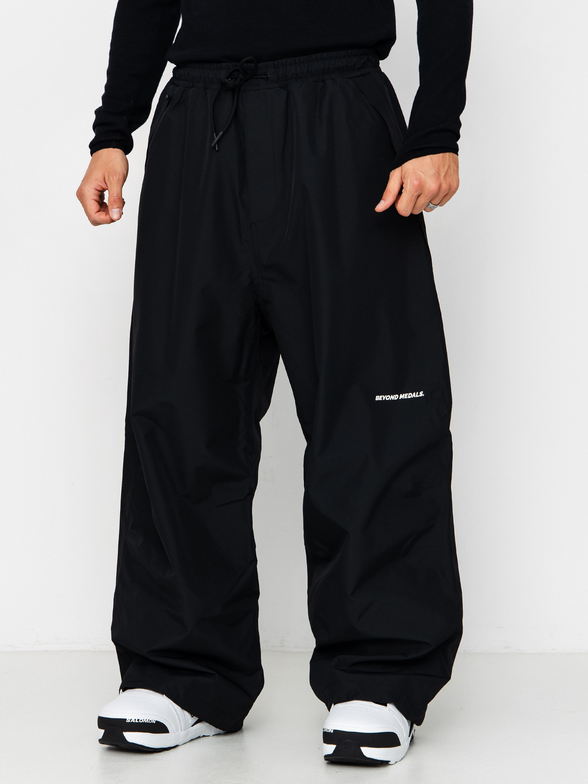 u0421u043du043eu0443u0431u043eu0440u0434u0438u0447u043du0456 u0448u0442u0430u043du0438 Beyond Medals Park (black)