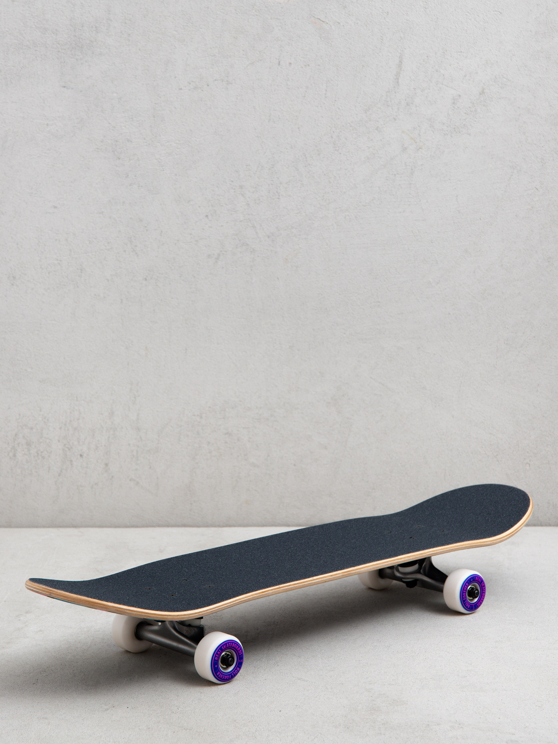 Скейтборд Real Mosaic Oval Foil 