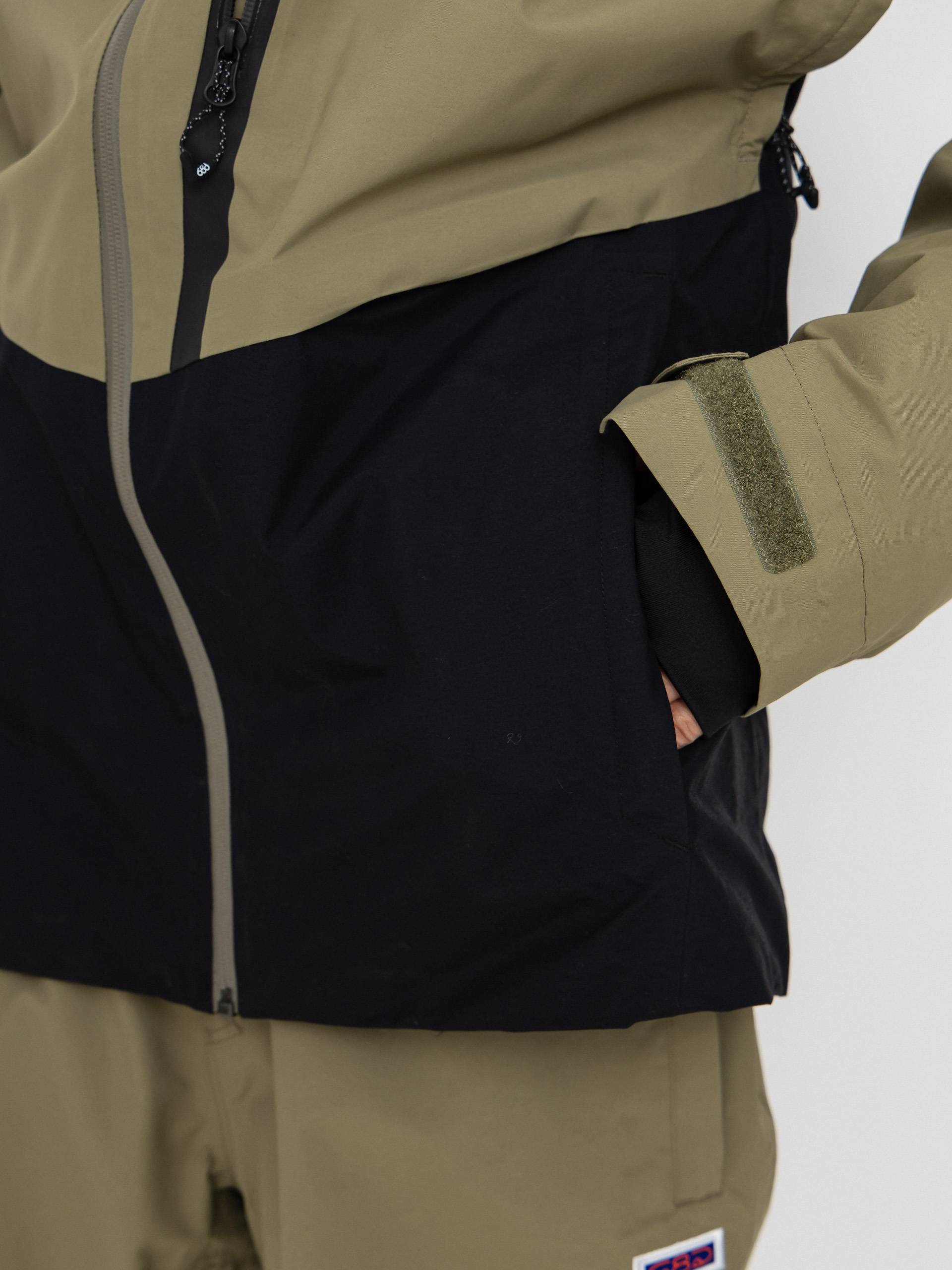 Чоловіча Сноубордична куртка 686 Gore-TeX GT Thermagraph (sage colorblock)