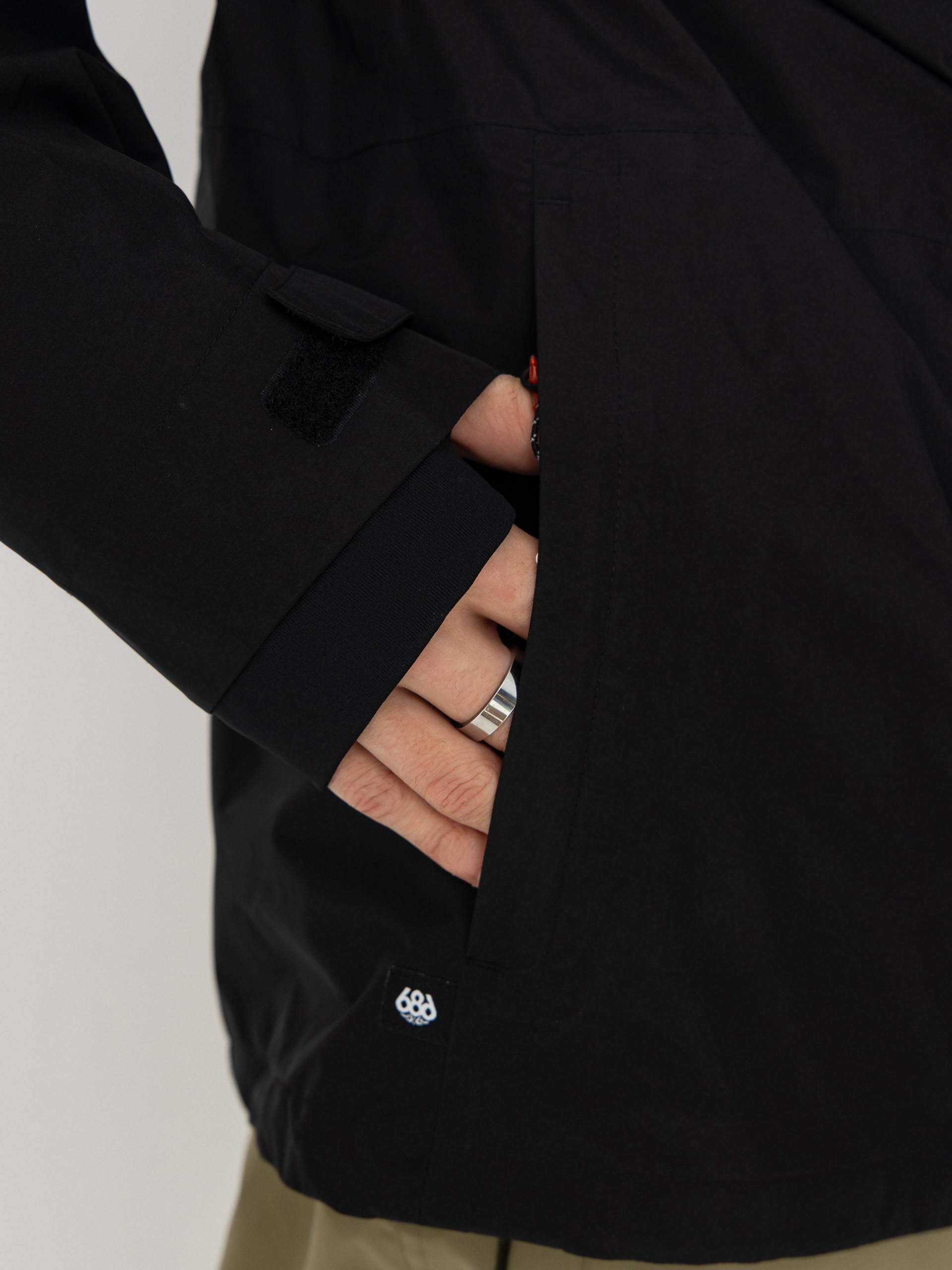 Чоловіча Сноубордична куртка 686 Gore-TeX Core (black)