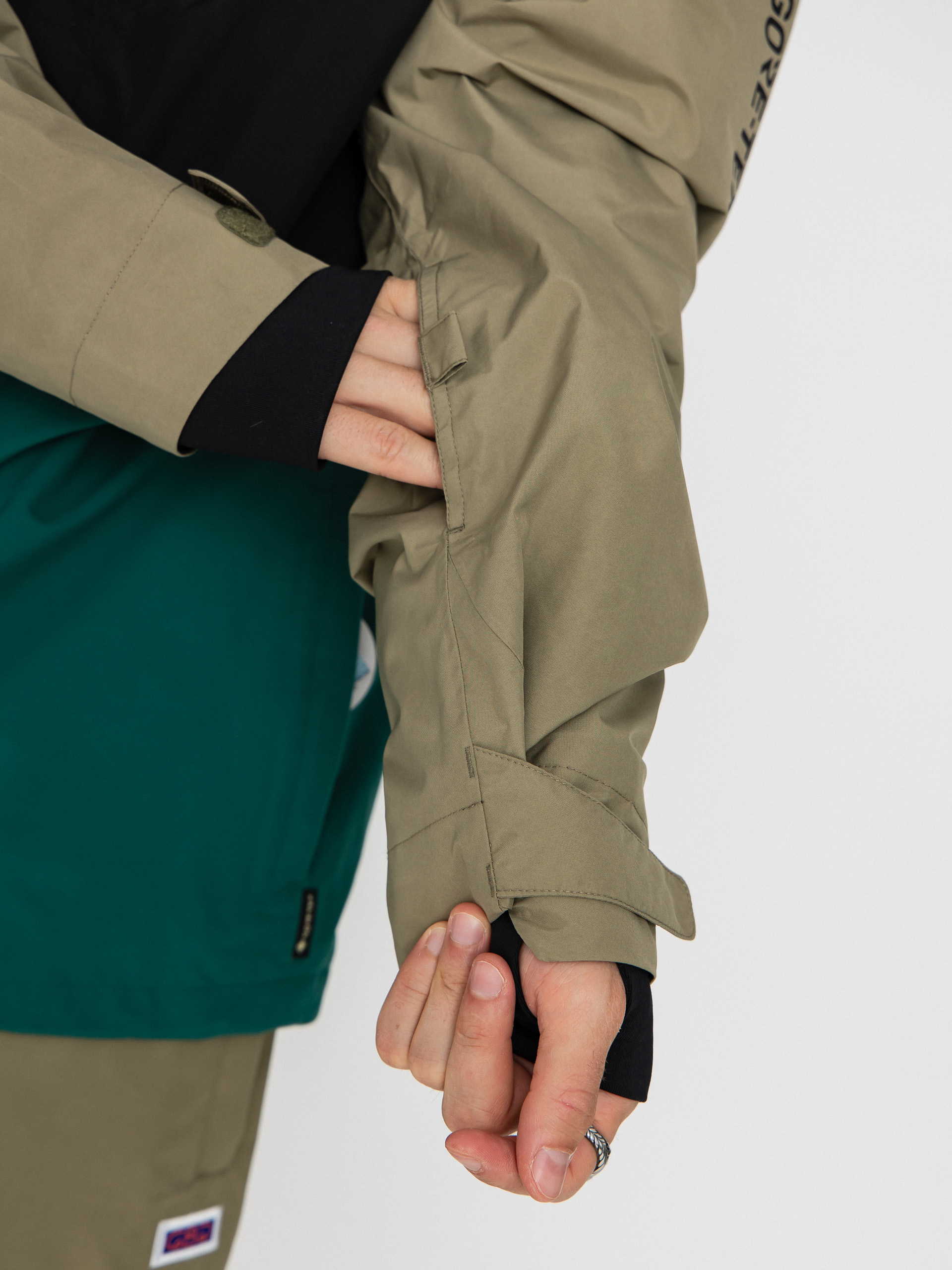 Чоловіча Сноубордична куртка 686 Gore-TeX Core (sage colorblock)