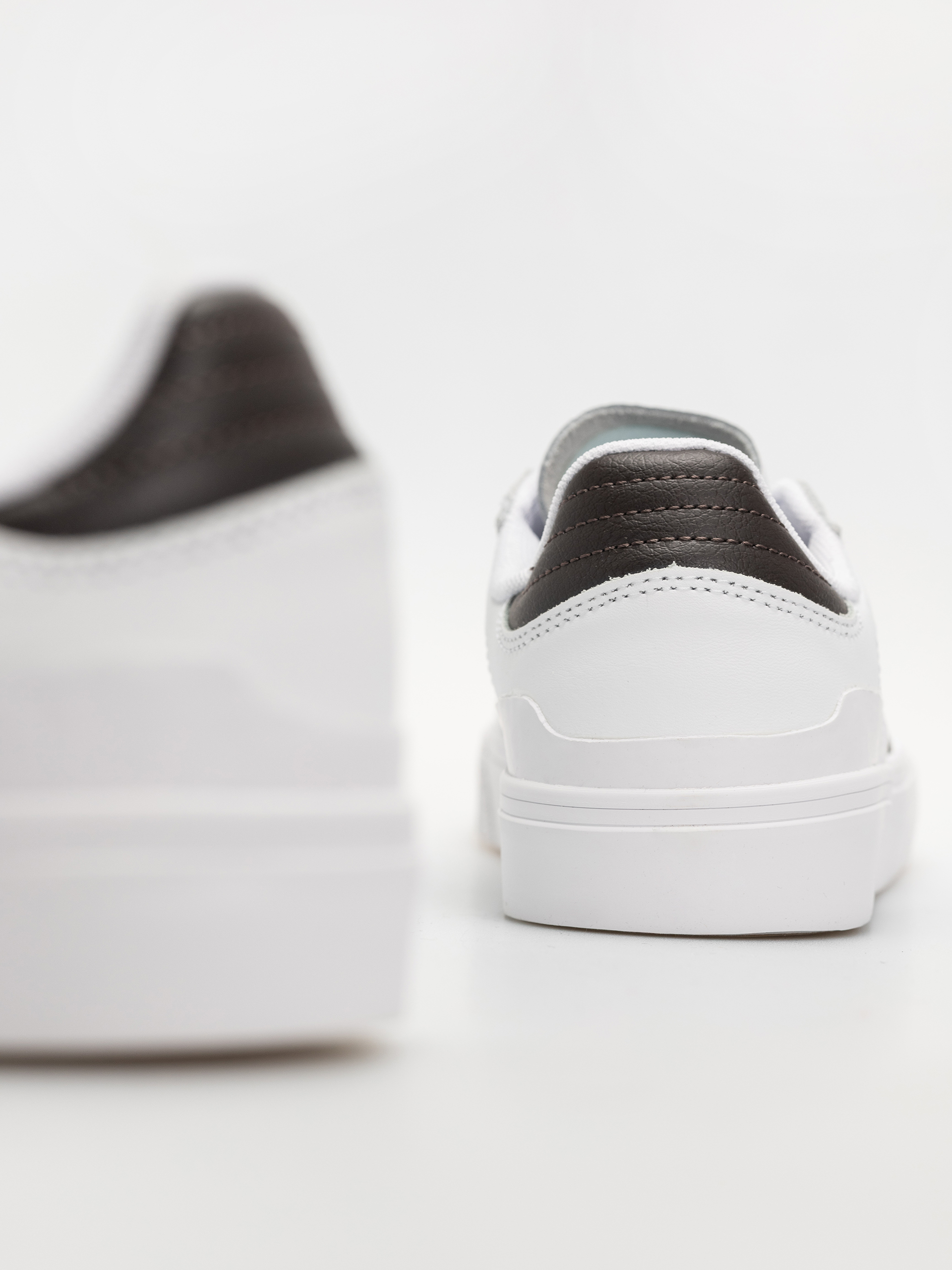 Взуття adidas Busenitz Vulc II (ftwwht/goldmt)