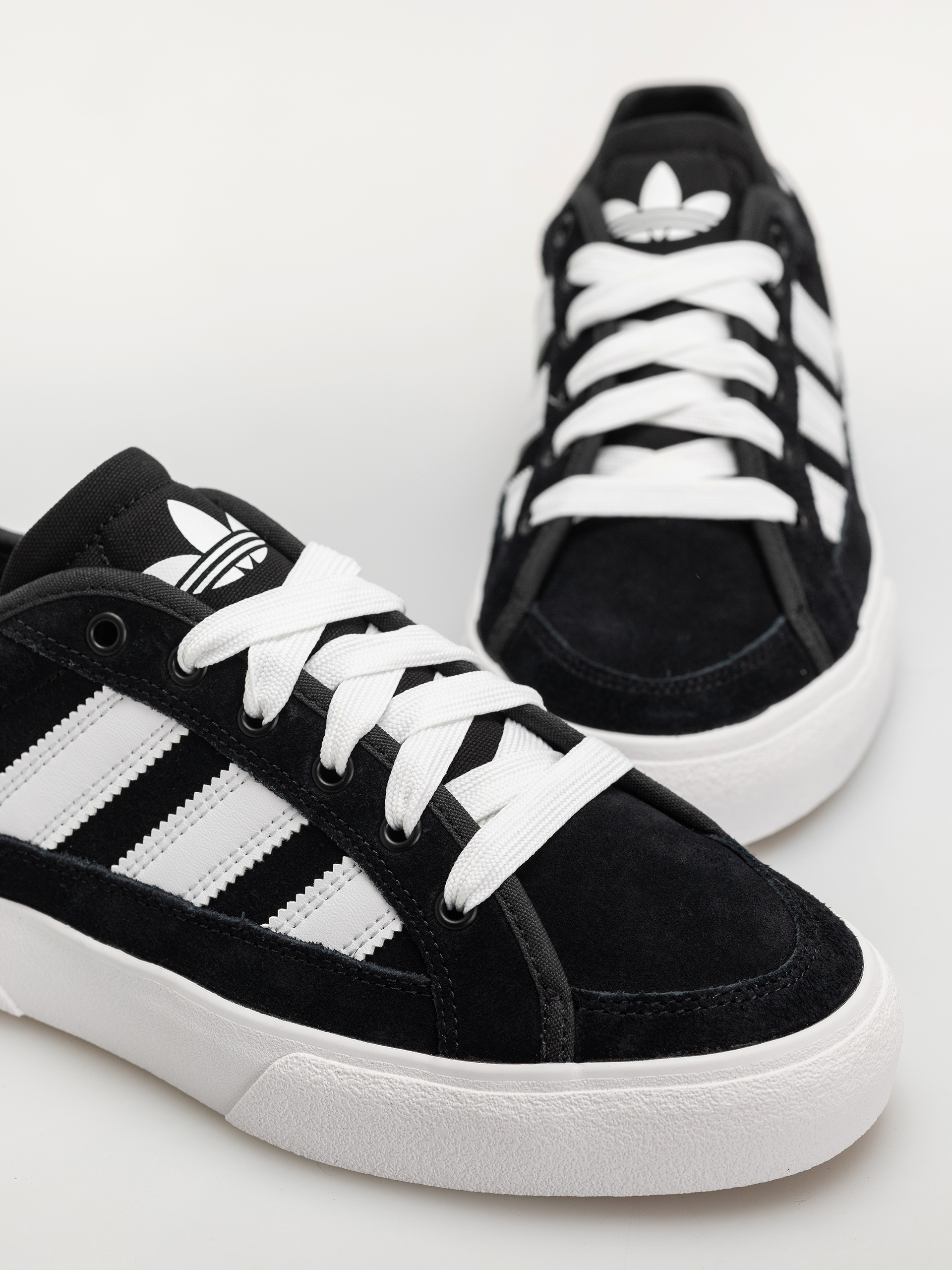 Взуття adidas Court Tns Premiere (cblack/ftwwht/blubir)