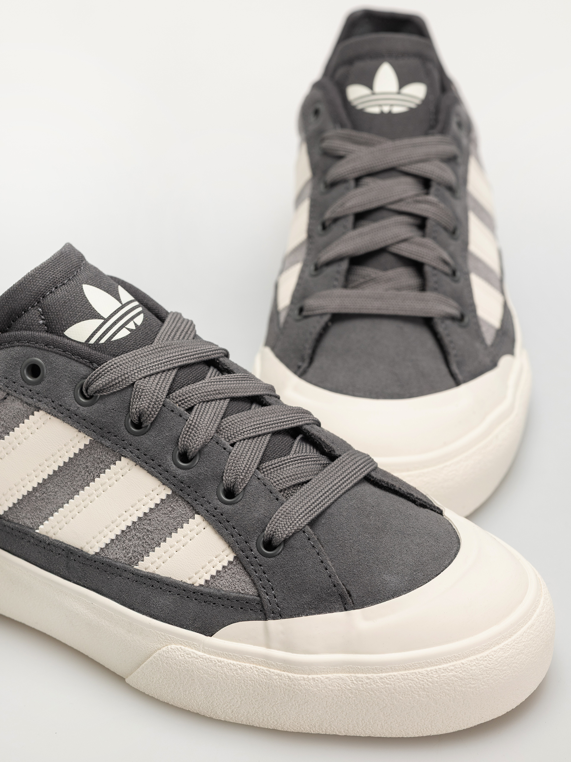 Взуття adidas Court Tns Premiere (grethr/cwhite/gresix)