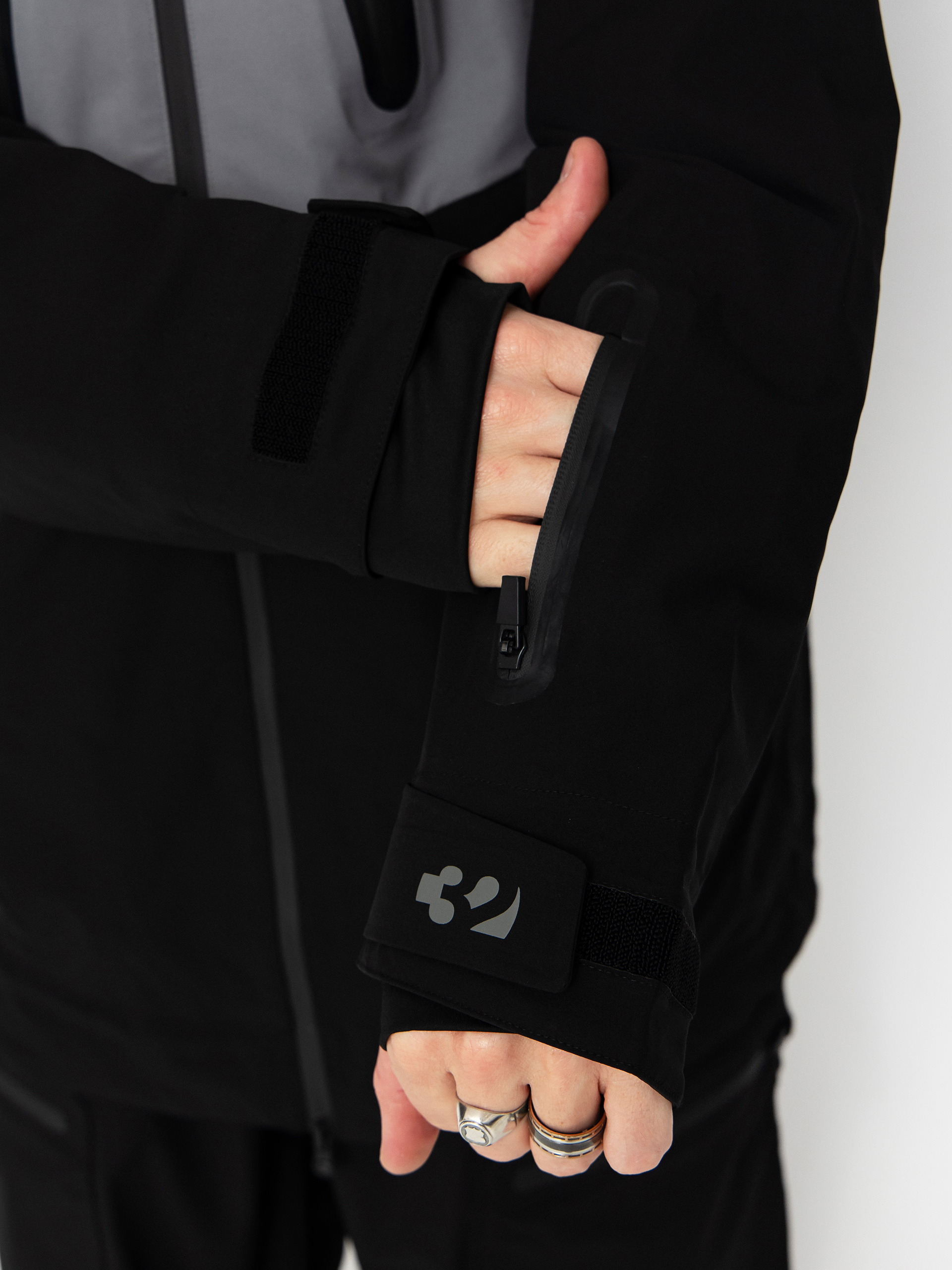 Чоловіча Сноубордична куртка ThirtyTwo Tm 3 Recycled (black/grey)