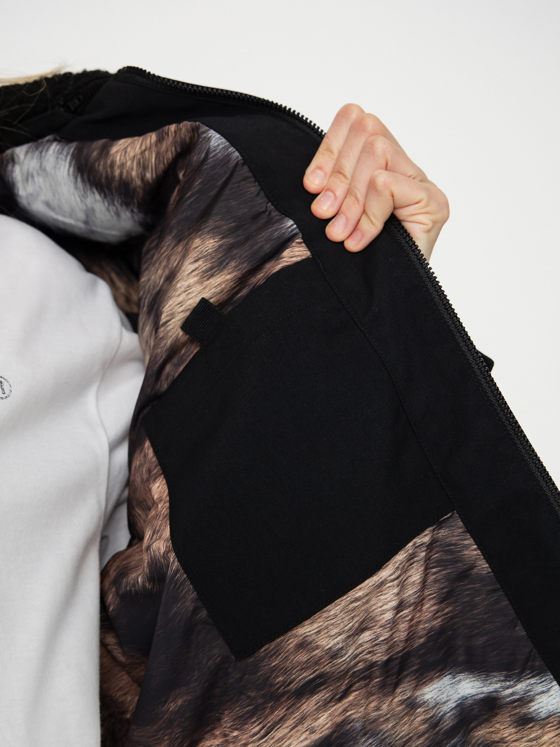 Куртка Carhartt WIP Newkirk Wmn (black/wild dog print)