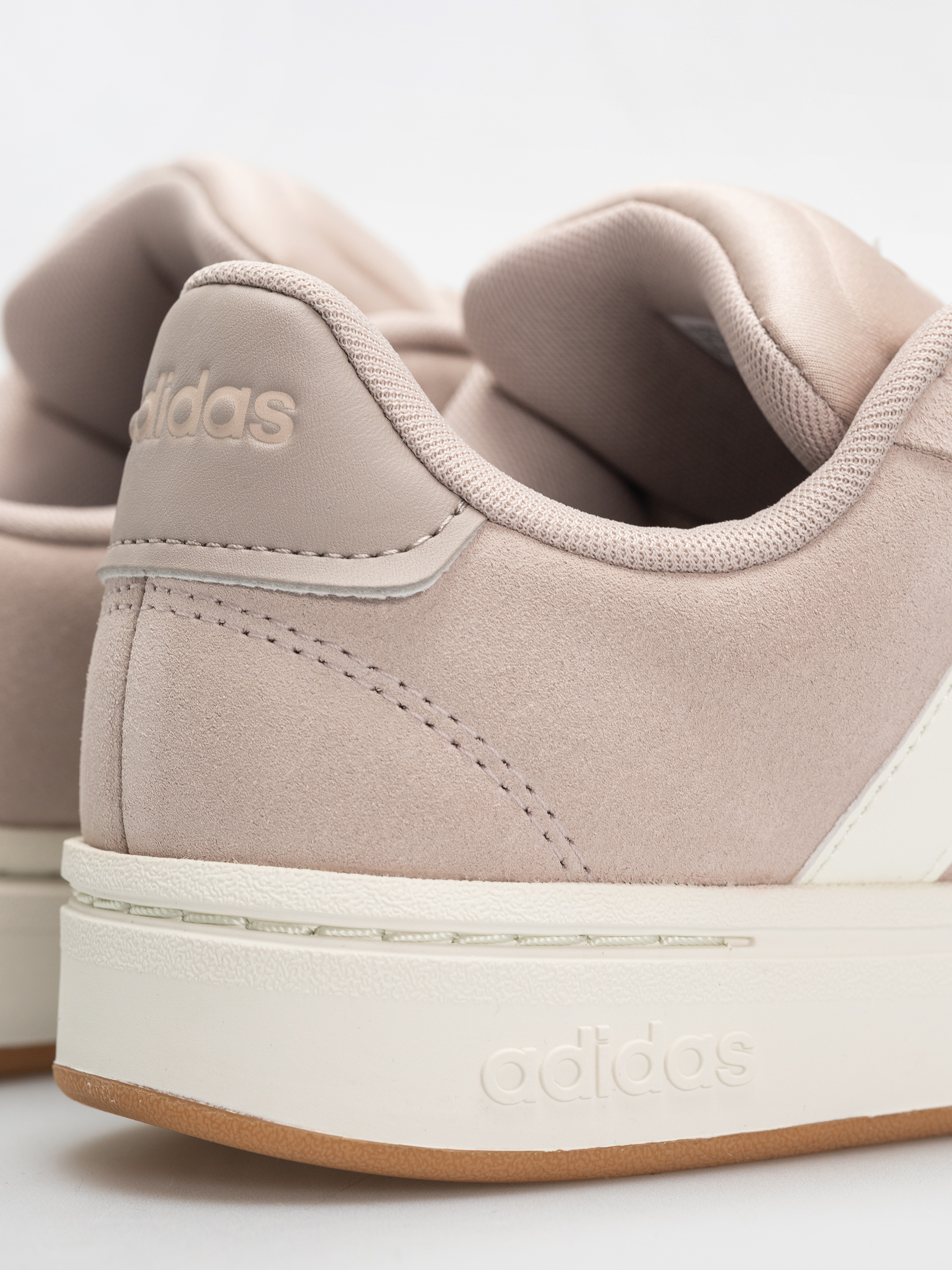 Взуття adidas Grand Court Alpha 0 Wmn (wontau/owhite/vapgre)