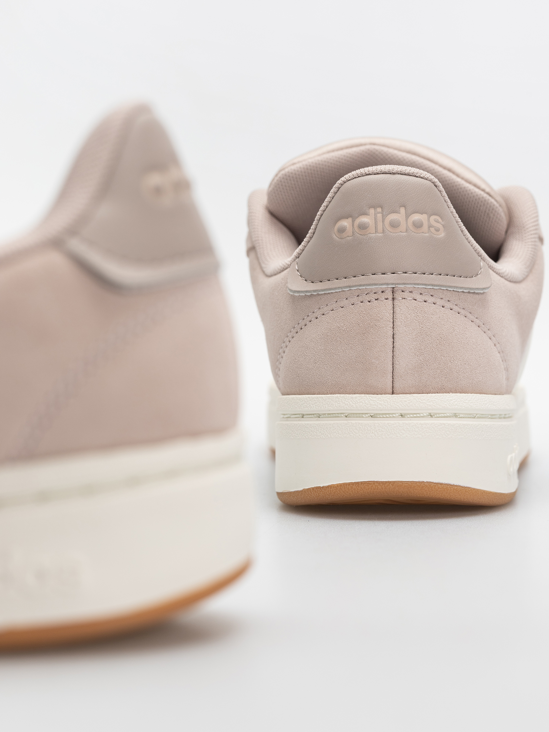 Взуття adidas Grand Court Alpha 0 Wmn (wontau/owhite/vapgre)