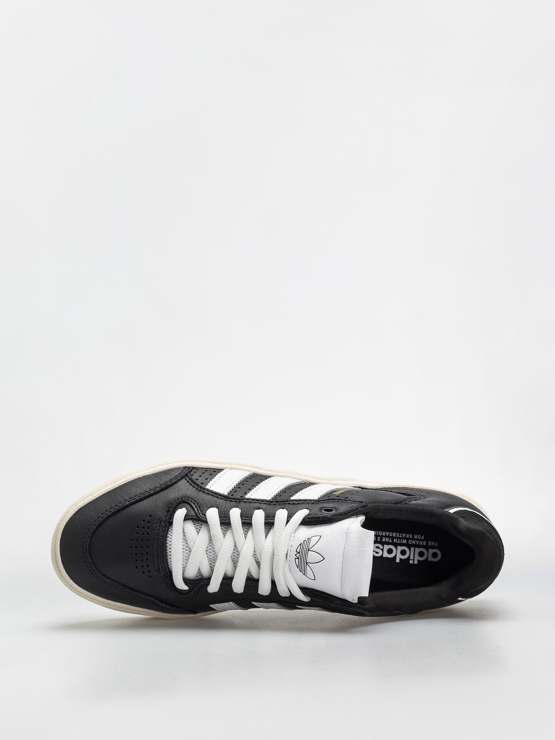 Взуття adidas Tyshawn Low (cblack/ftwwht/cwhite)