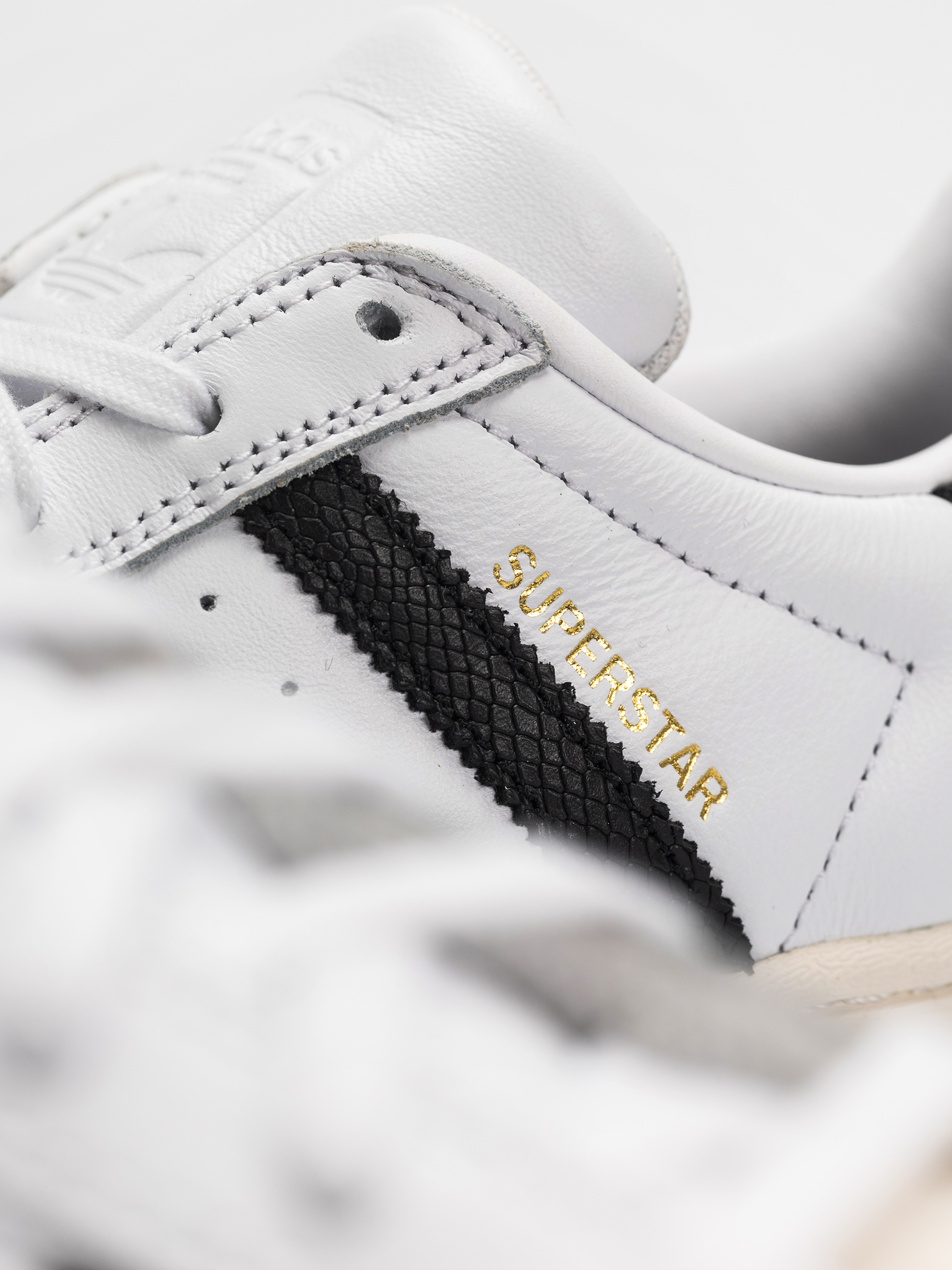 Взуття adidas Superstar Adv (ftwwht/cblack/goldmt)