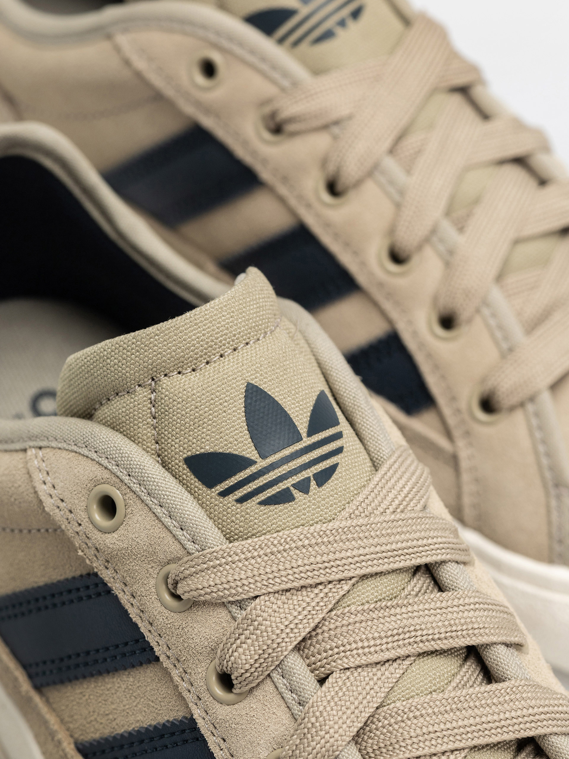 Взуття adidas Court Tns Premiere (aurink/cwhite)