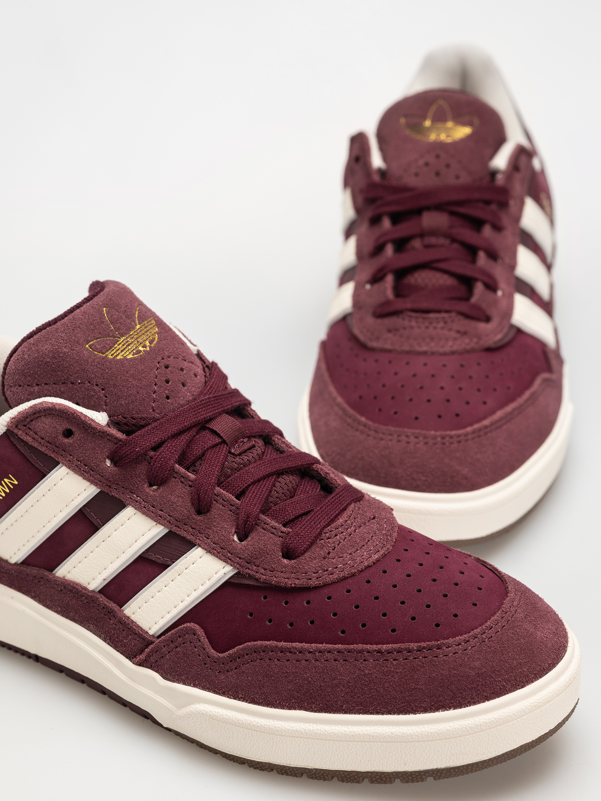 Взуття adidas Tyshawn II (maroon/cwhite/goldmt)