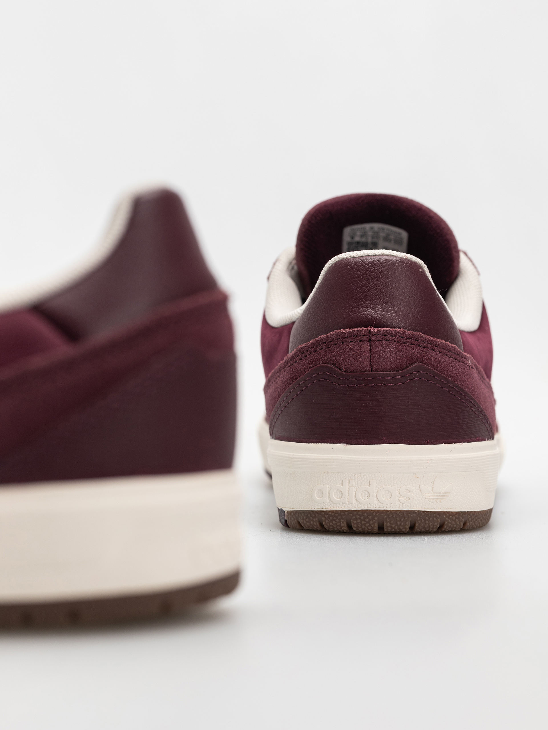 Взуття adidas Tyshawn II (maroon/cwhite/goldmt)