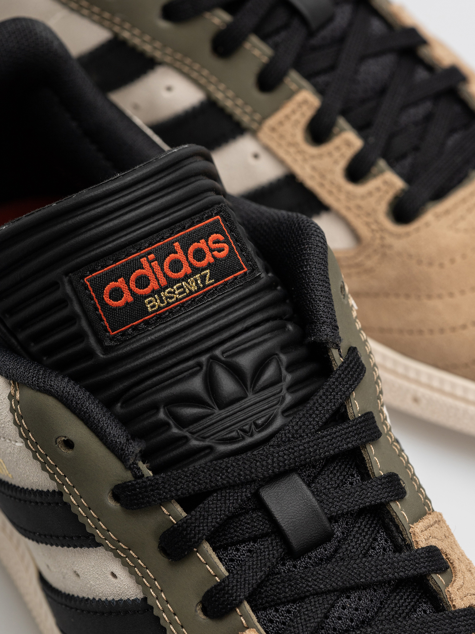 Взуття adidas Busenitz (cardbo/cblack/olistr)