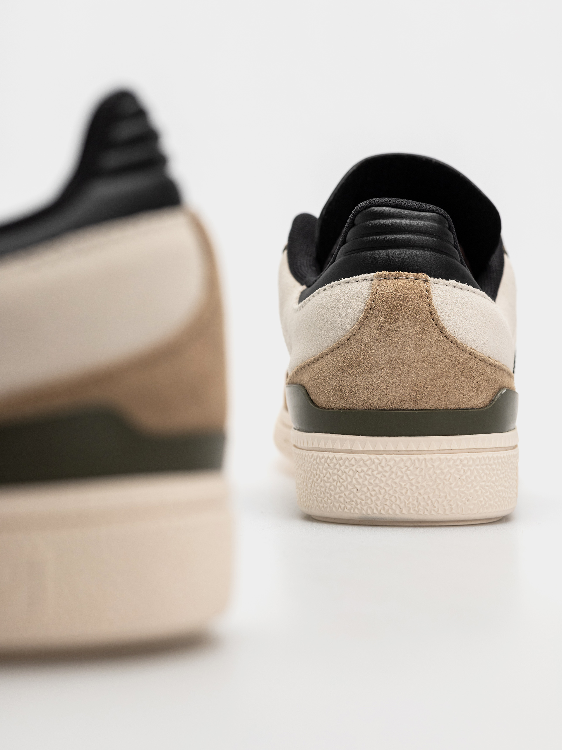 Взуття adidas Busenitz (cardbo/cblack/olistr)