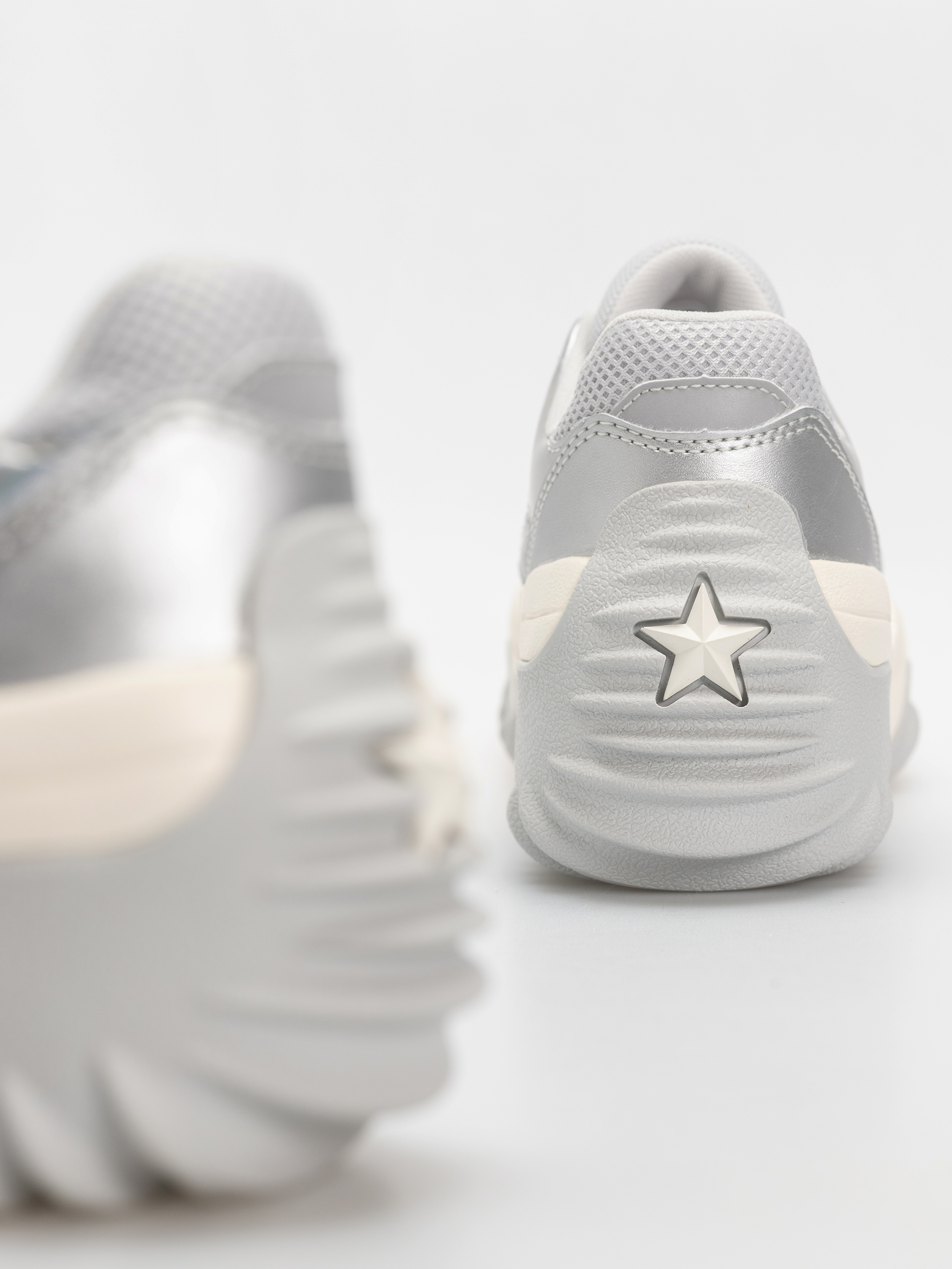 Взуття Converse Wave Motion Trainer Ox (silver)