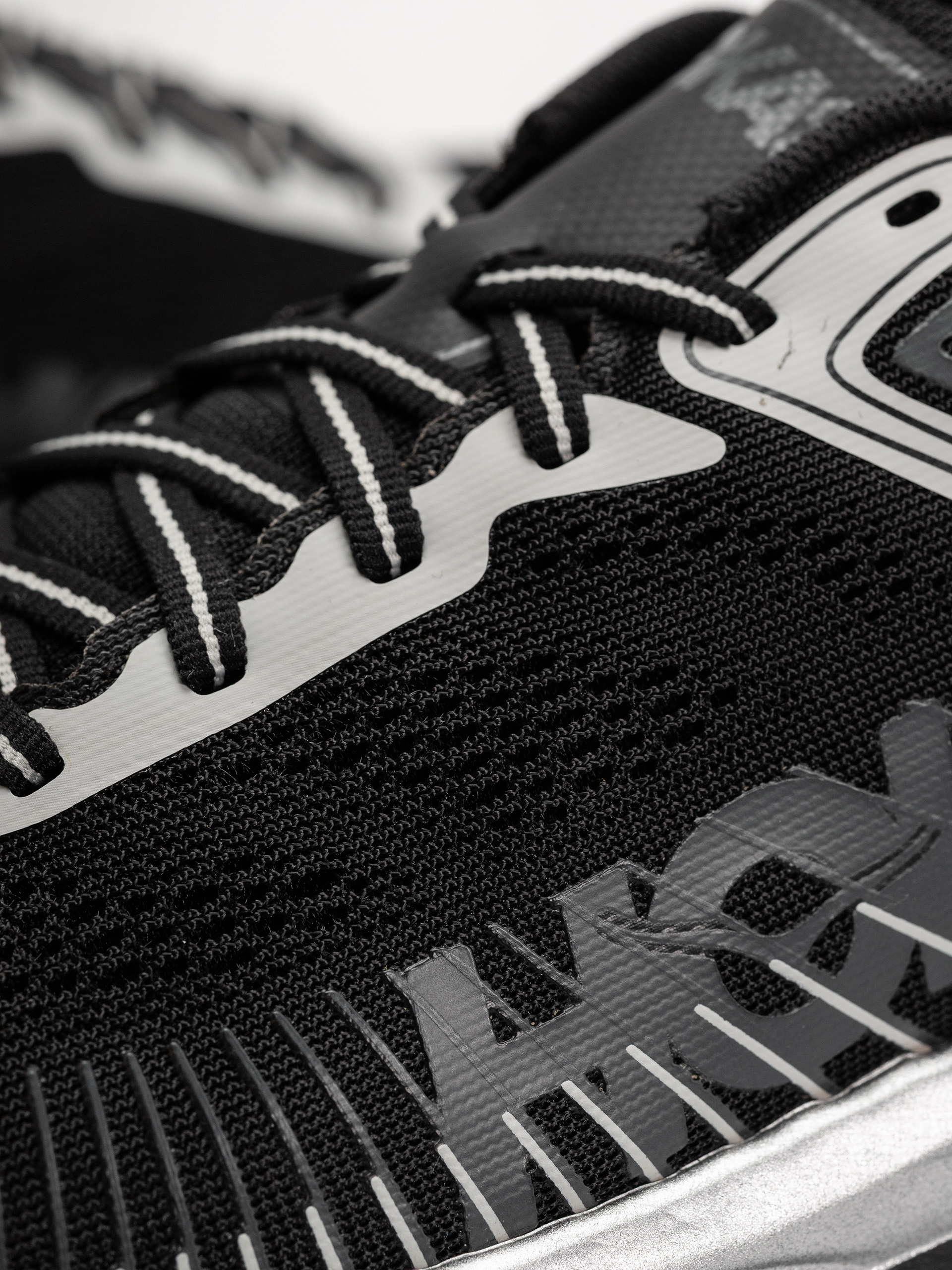 Взуття Hoka Bondi 7 (black/stardust)