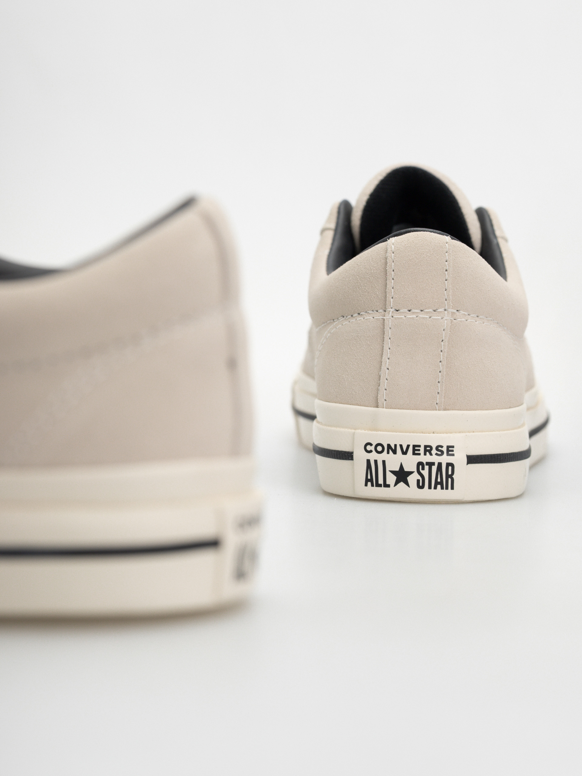 Кеди Converse One Star 95 Ox (egret/black/egret)