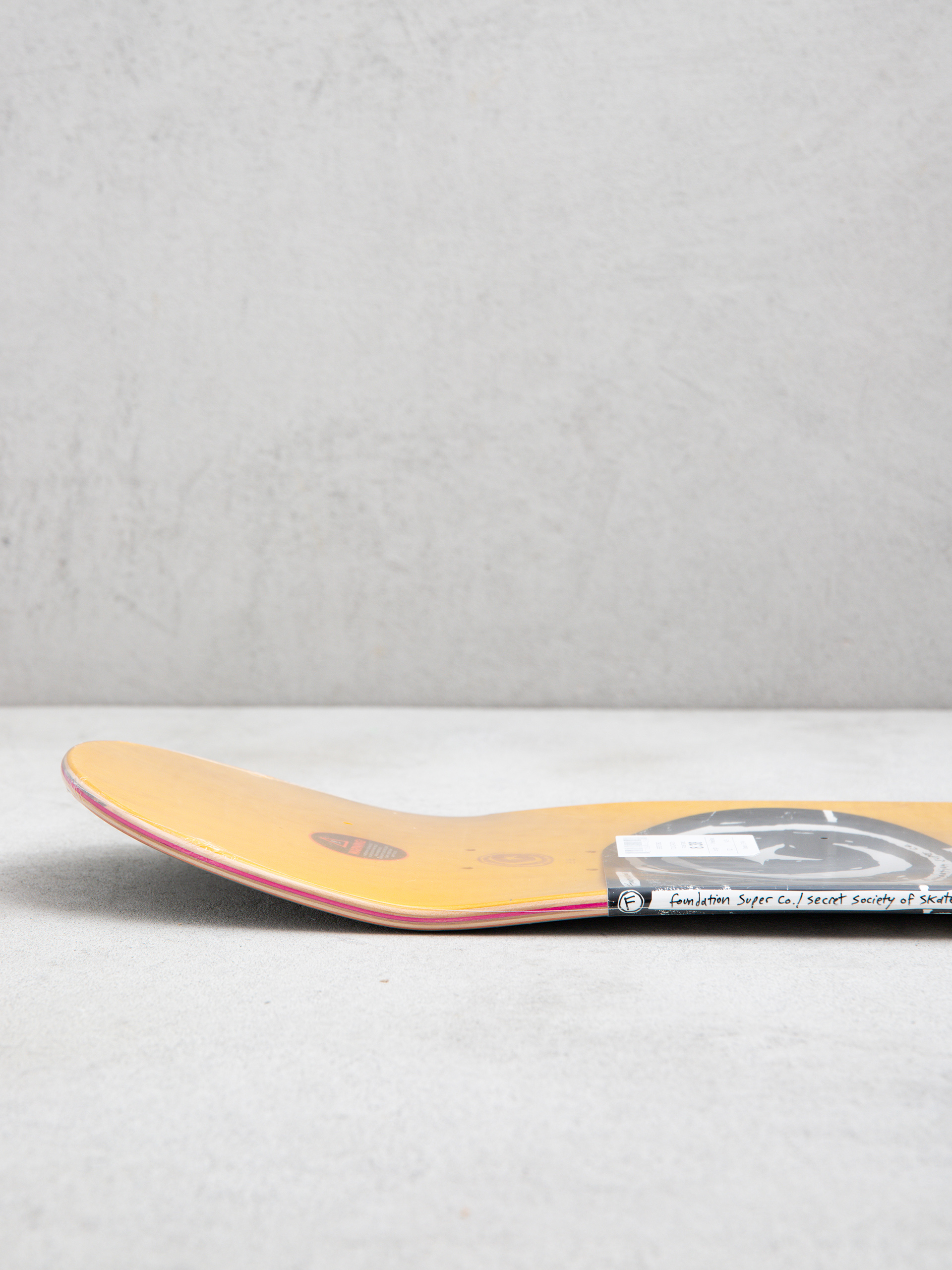 Декa Foundation Tie Me 