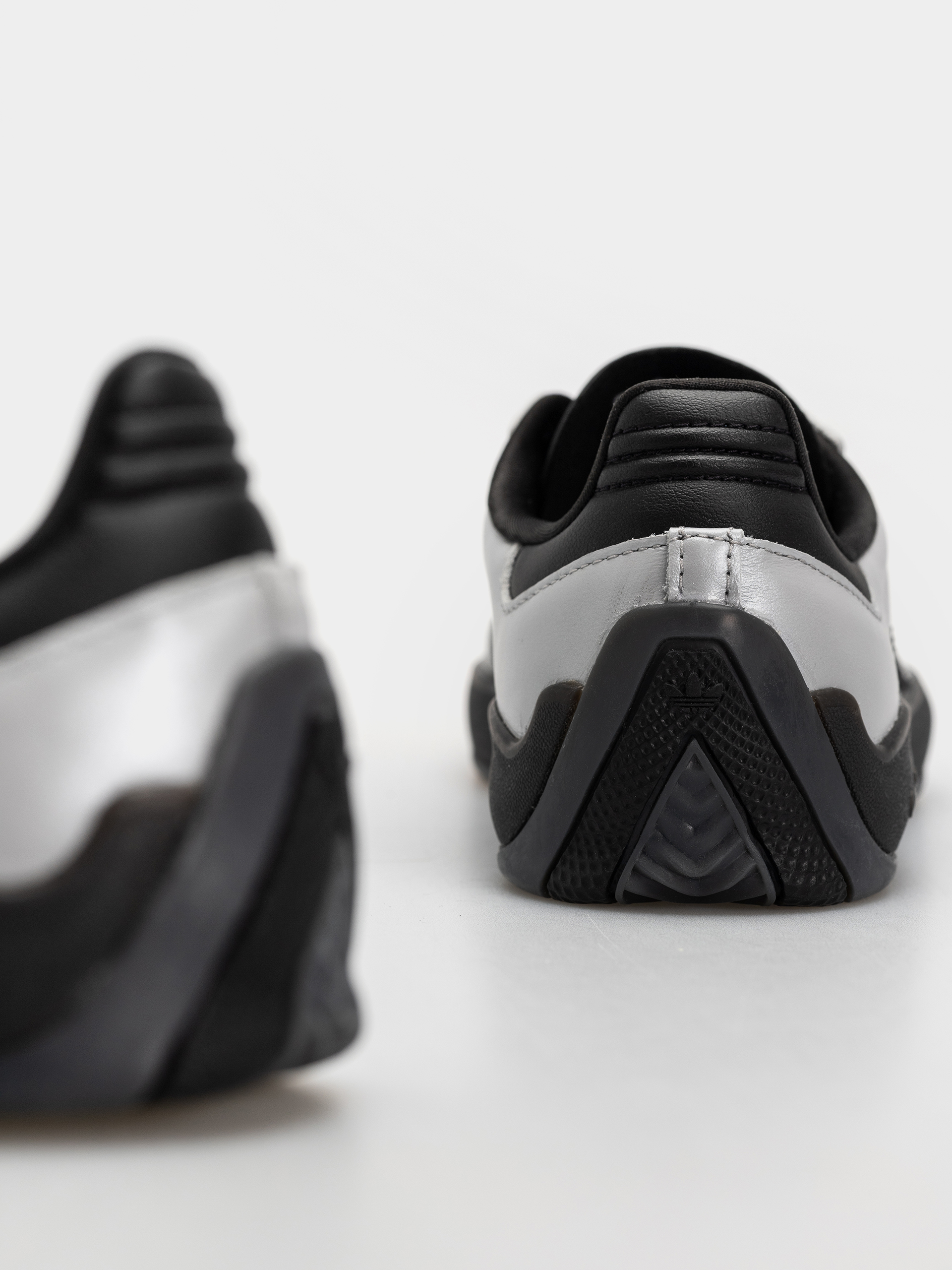 Взуття adidas Puig Samba (silvmt/cblack/cblack)