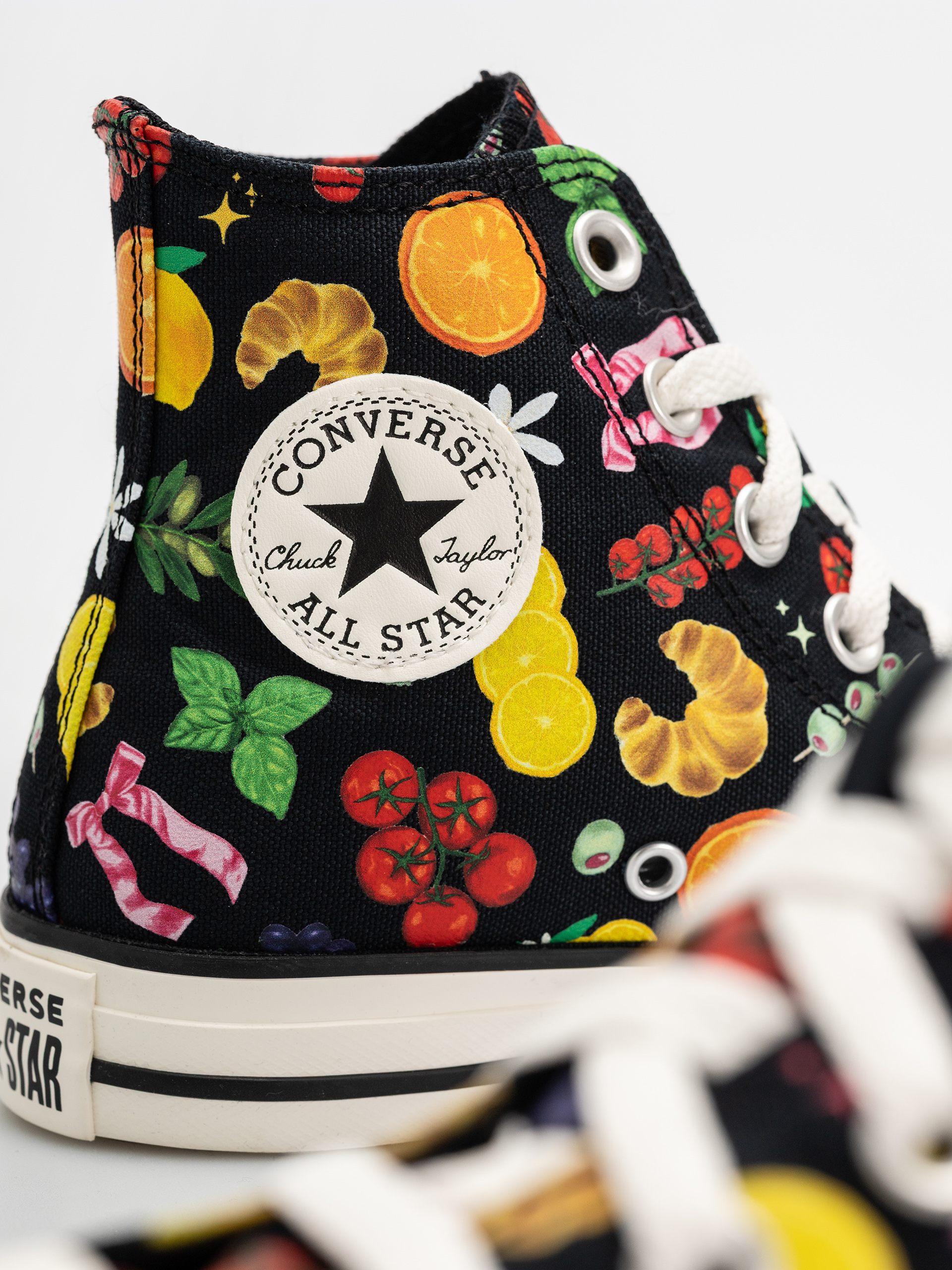 Кеди Converse Chuck Taylor All Star Hi (black/yellow/egret)