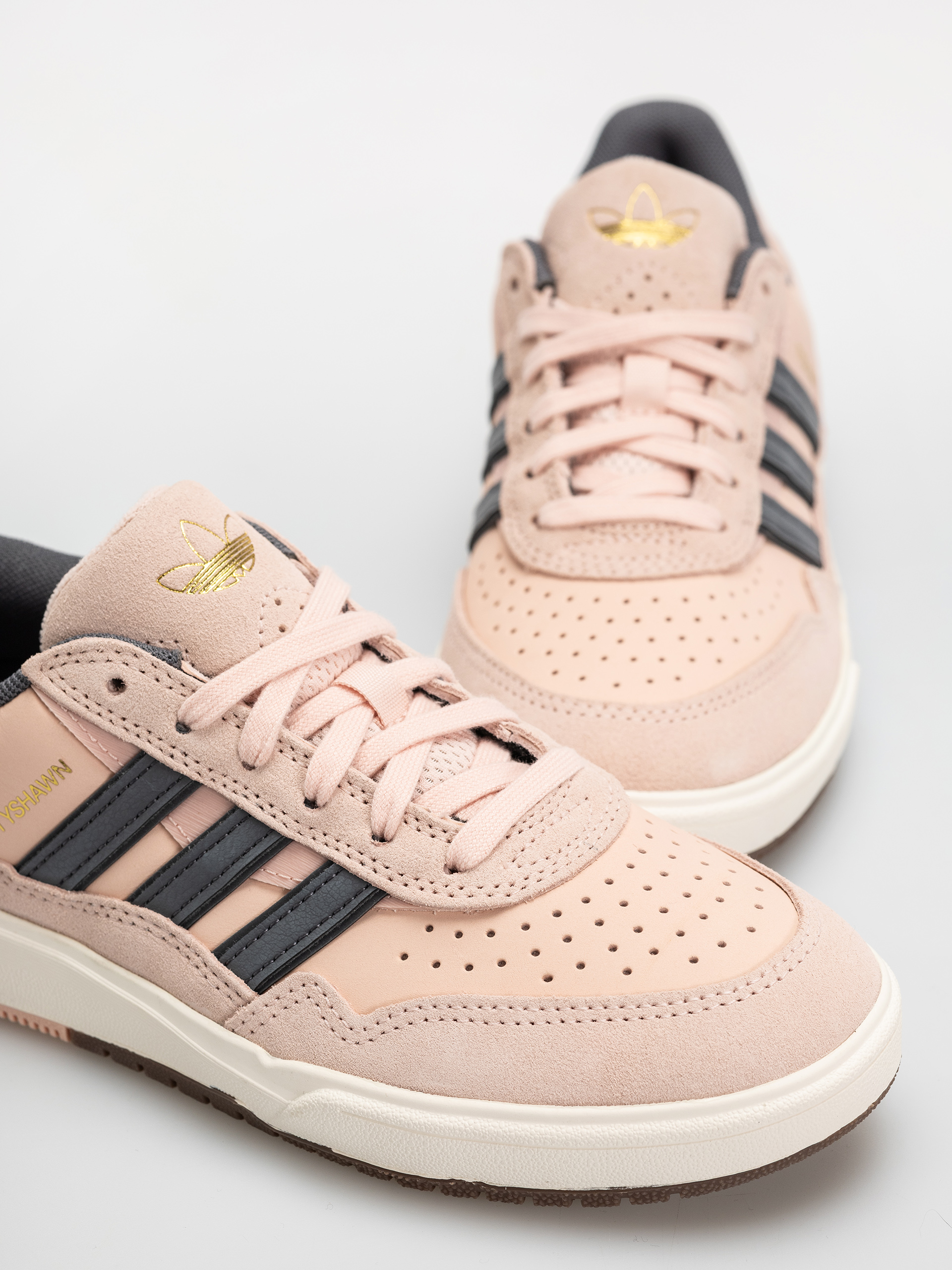 Взуття adidas Tyshawn II (blupnk/grefiv/cwhite)