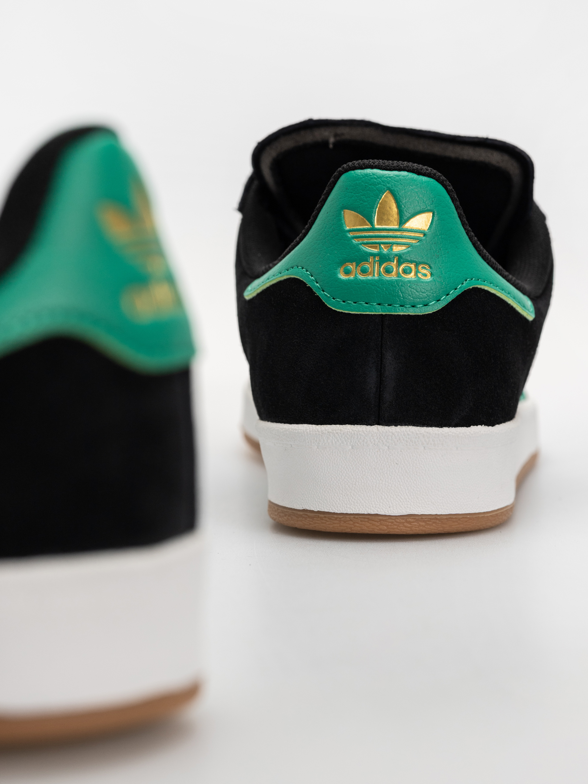Взуття adidas Campus 90S Adv (cblack/cougrn/ftwwht)