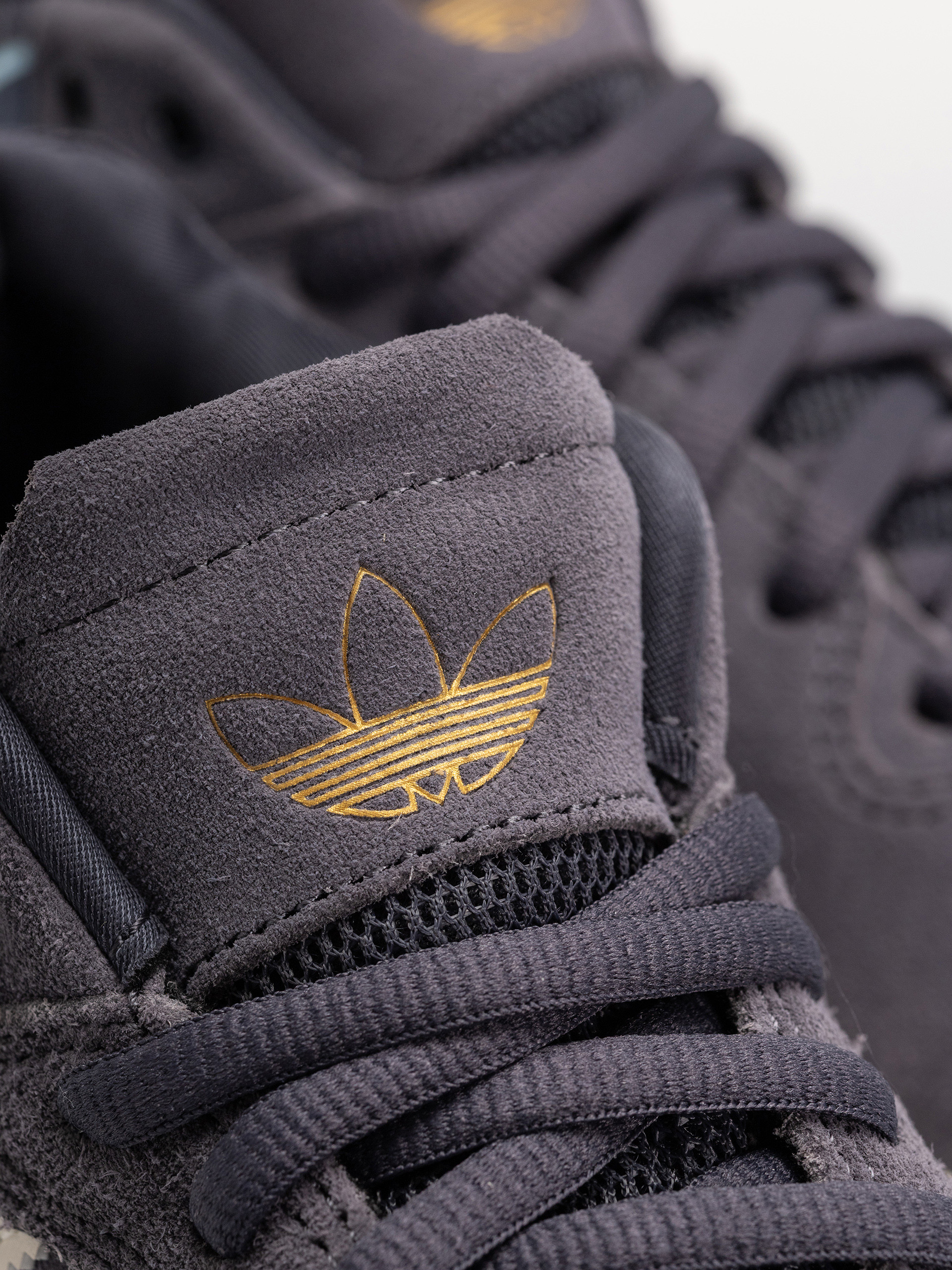 Взуття adidas Tyshawn (cwhite/clesky)