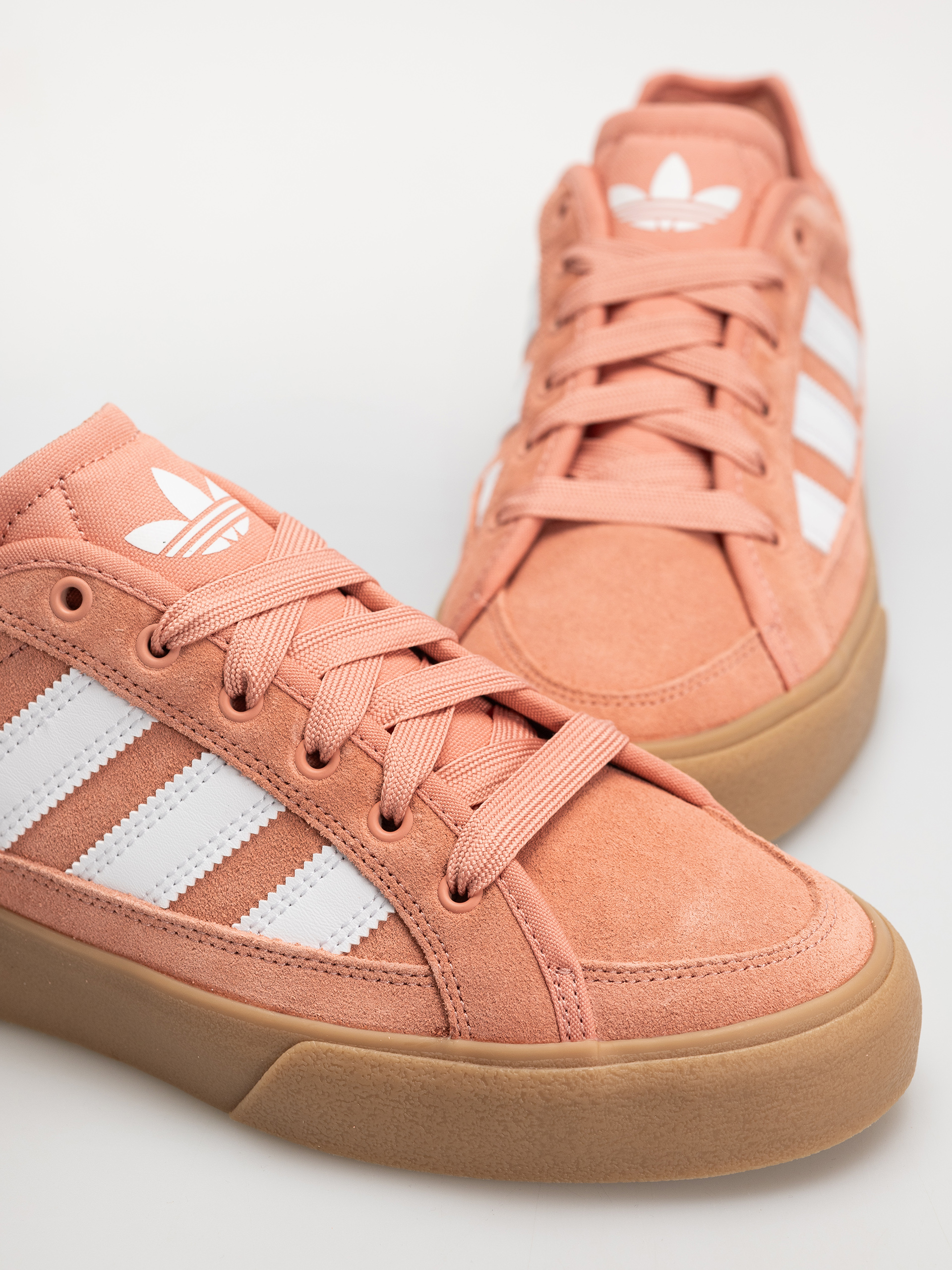 Взуття adidas Court Tns Premiere (supcol/ftwwht/gum4)