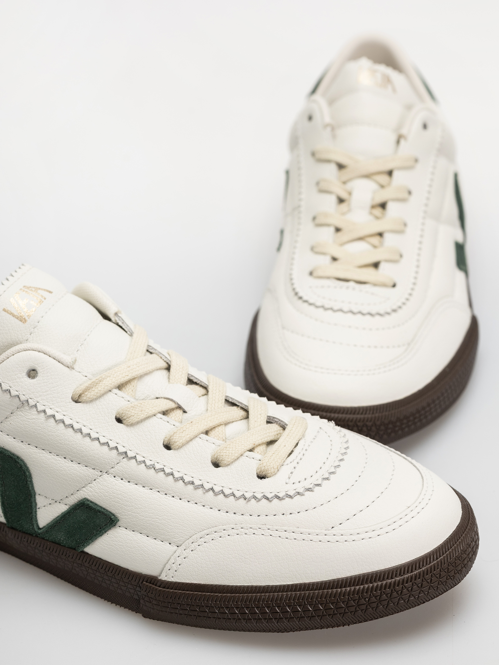 Взуття Veja Panenka (white cyprus eagle)