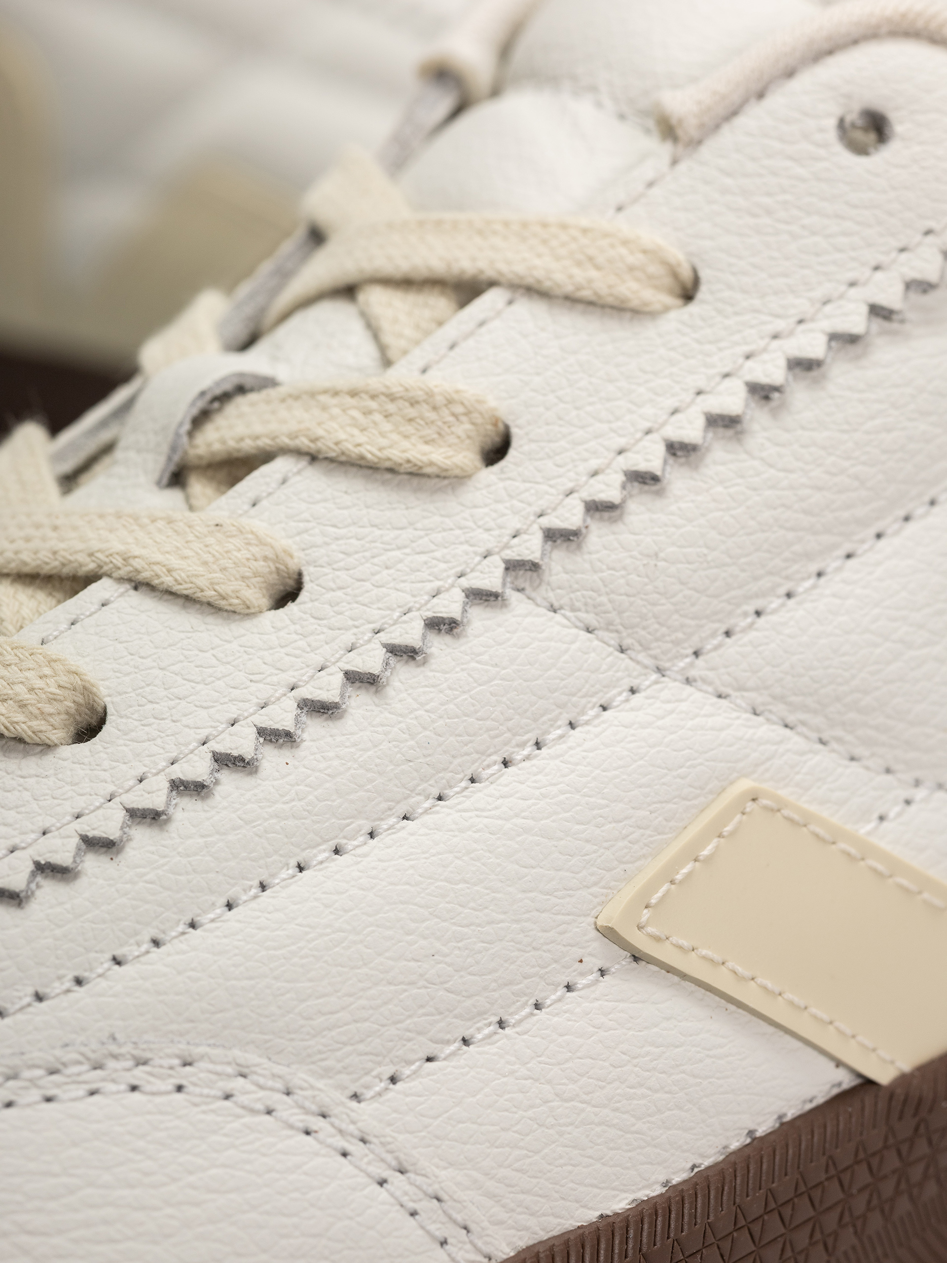 Взуття Veja Panenka (white black bark)