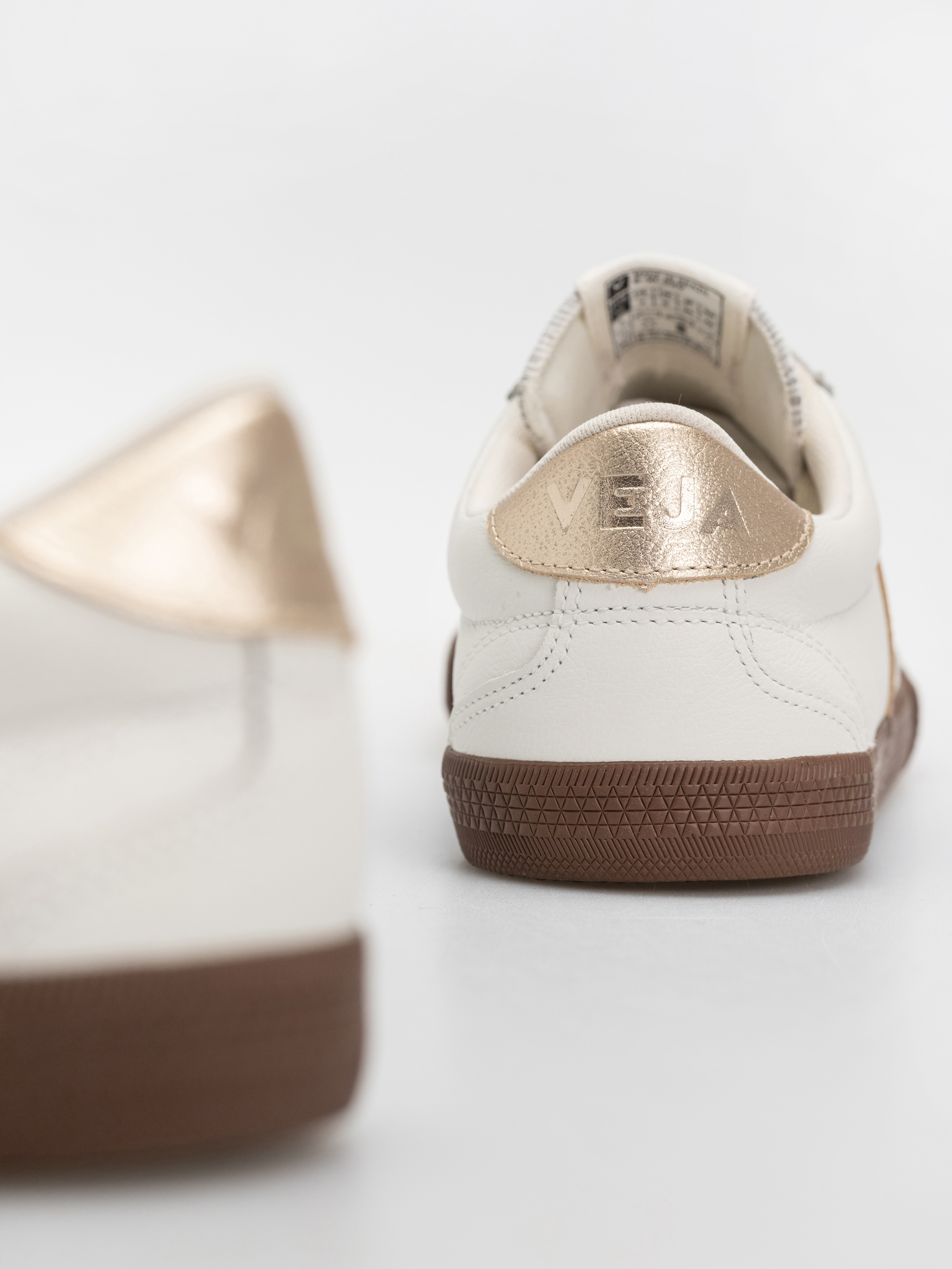 Взуття Veja Volley Wmn (white platine bark)