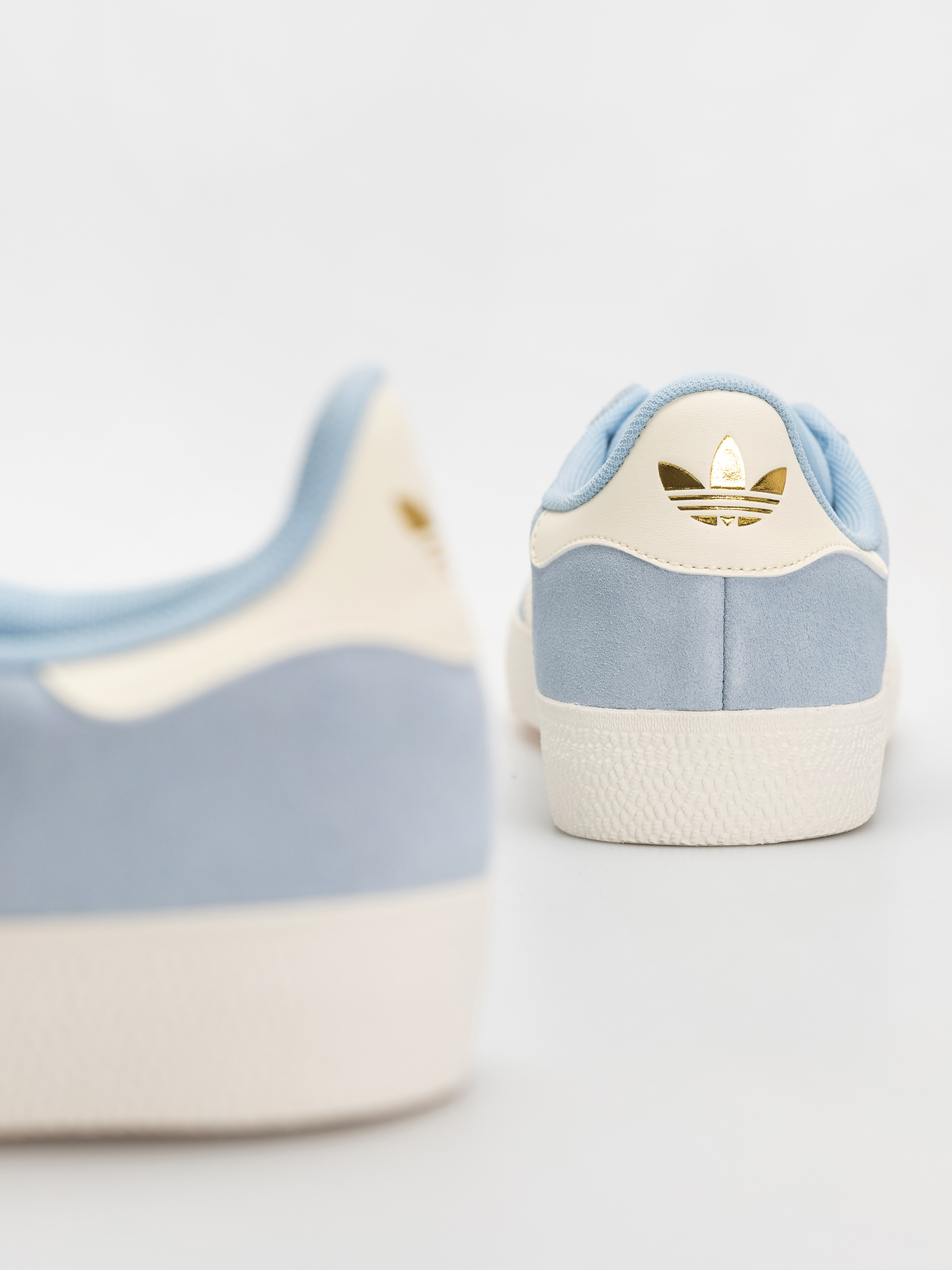 Взуття adidas Gazelle Adv (clesky/crewht/cwhite)