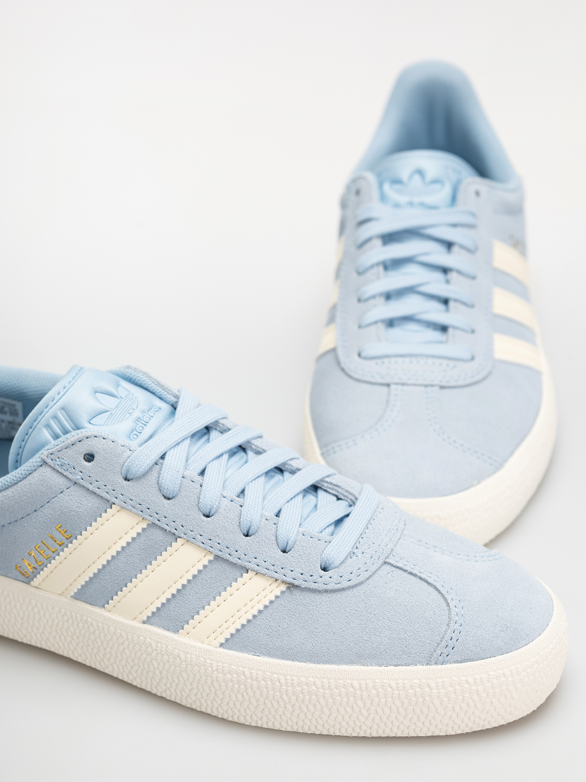 Взуття adidas Gazelle Adv (clesky/crewht/cwhite)