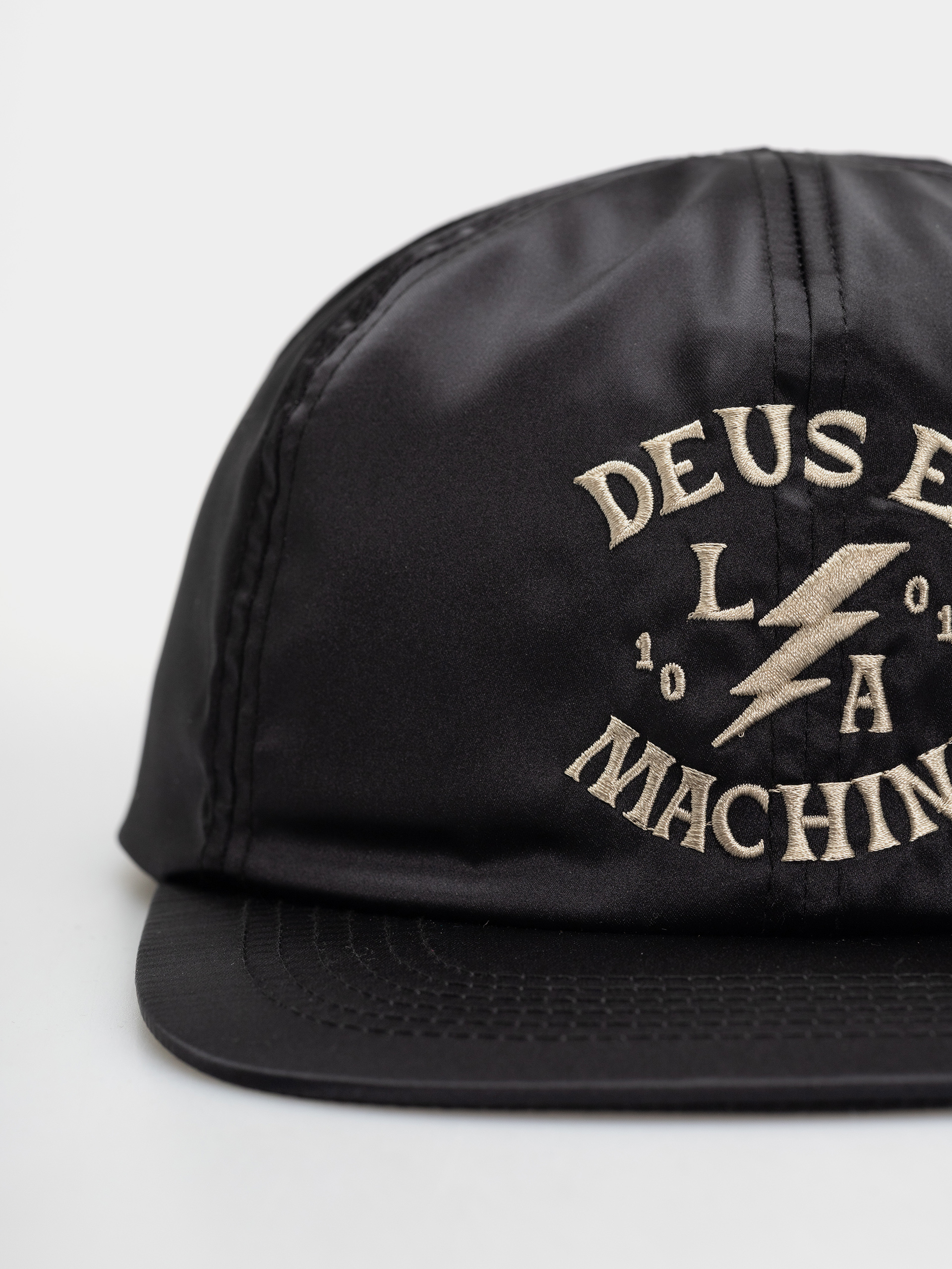 Кепка Deus Ex Machina Suka Satin Ball (black)