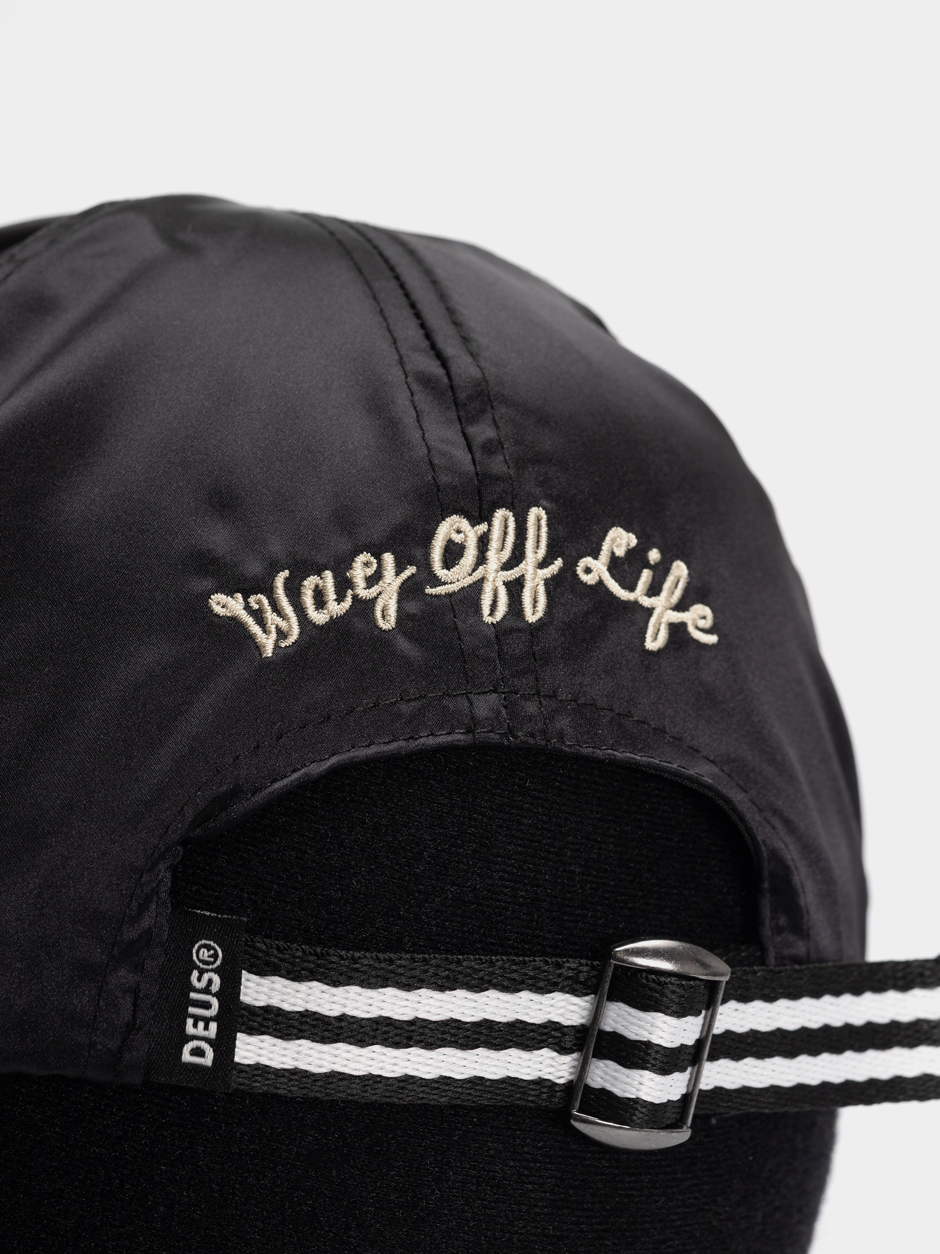 Кепка Deus Ex Machina Suka Satin Ball (black)