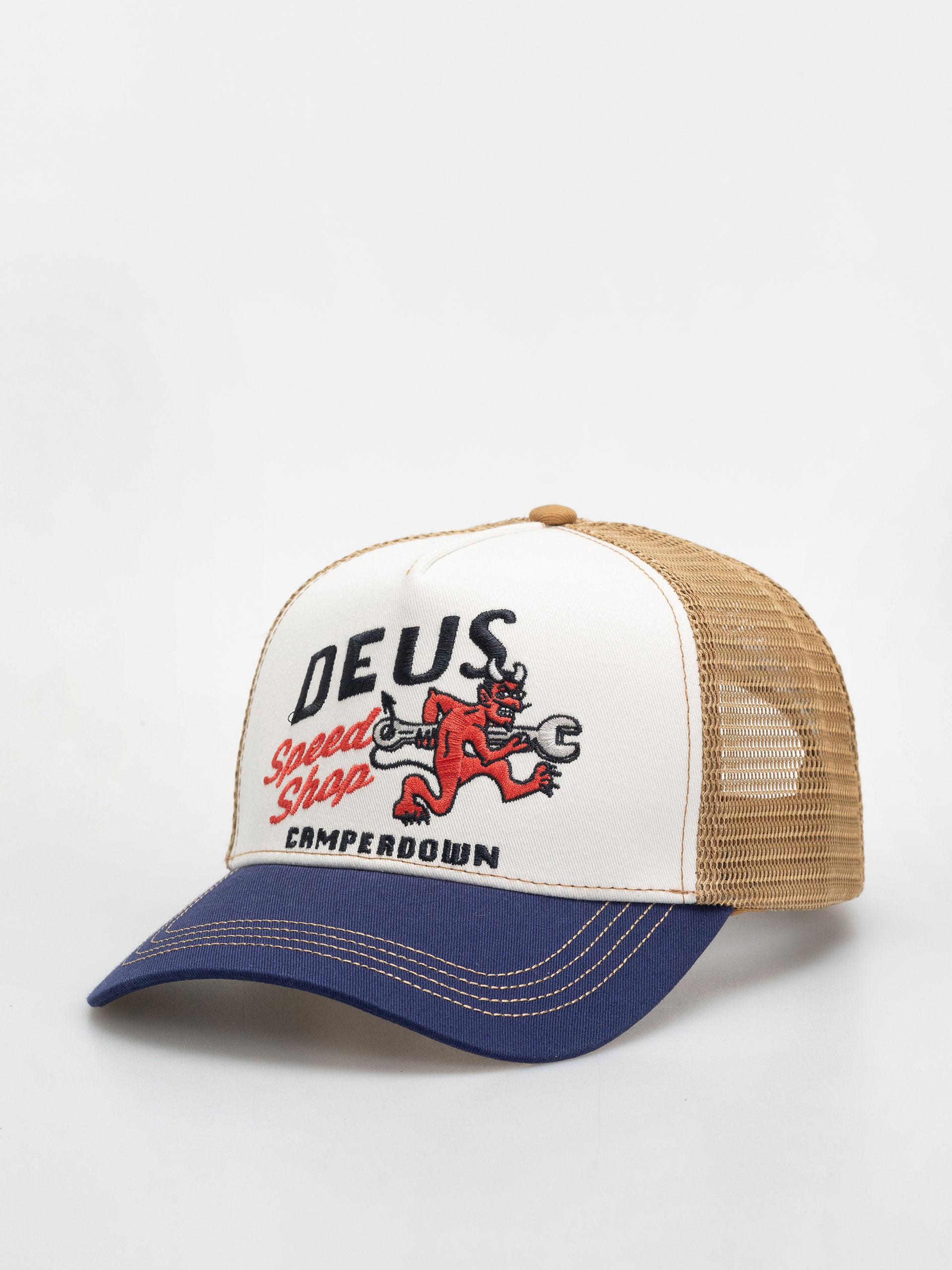 Кепка Deus Ex Machina Dogleg Trucker (dirty white)